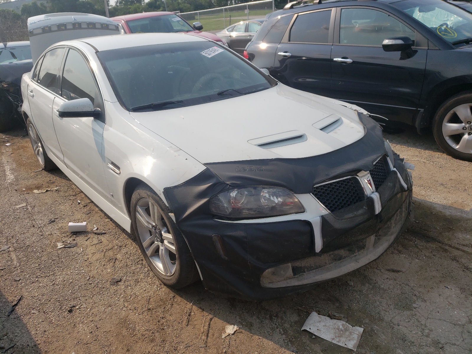 PONTIAC G8 2008 with VIN 6G2ER57778L150958 - Photo from auction