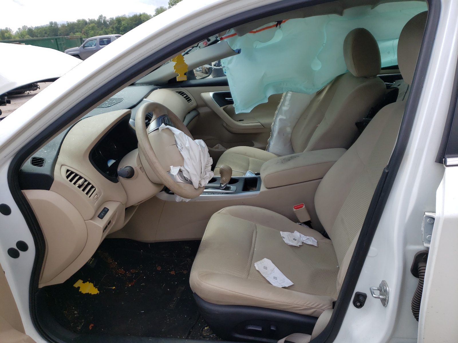 صورة رقم 5 من المزاد - 2015 NISSAN ALTIMA 2.5 مع VIN 1N4AL3AP6FC114591
