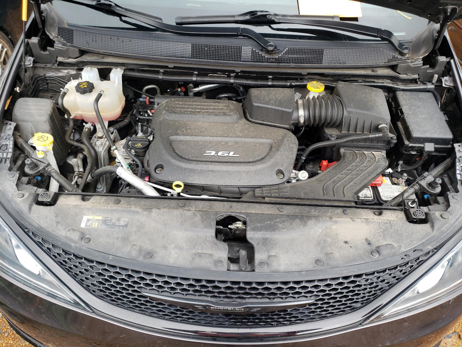 Photo 7 from auction – 2018 CHRYSLER PACIFICA T with VIN 2C4RC1FG2JR356708