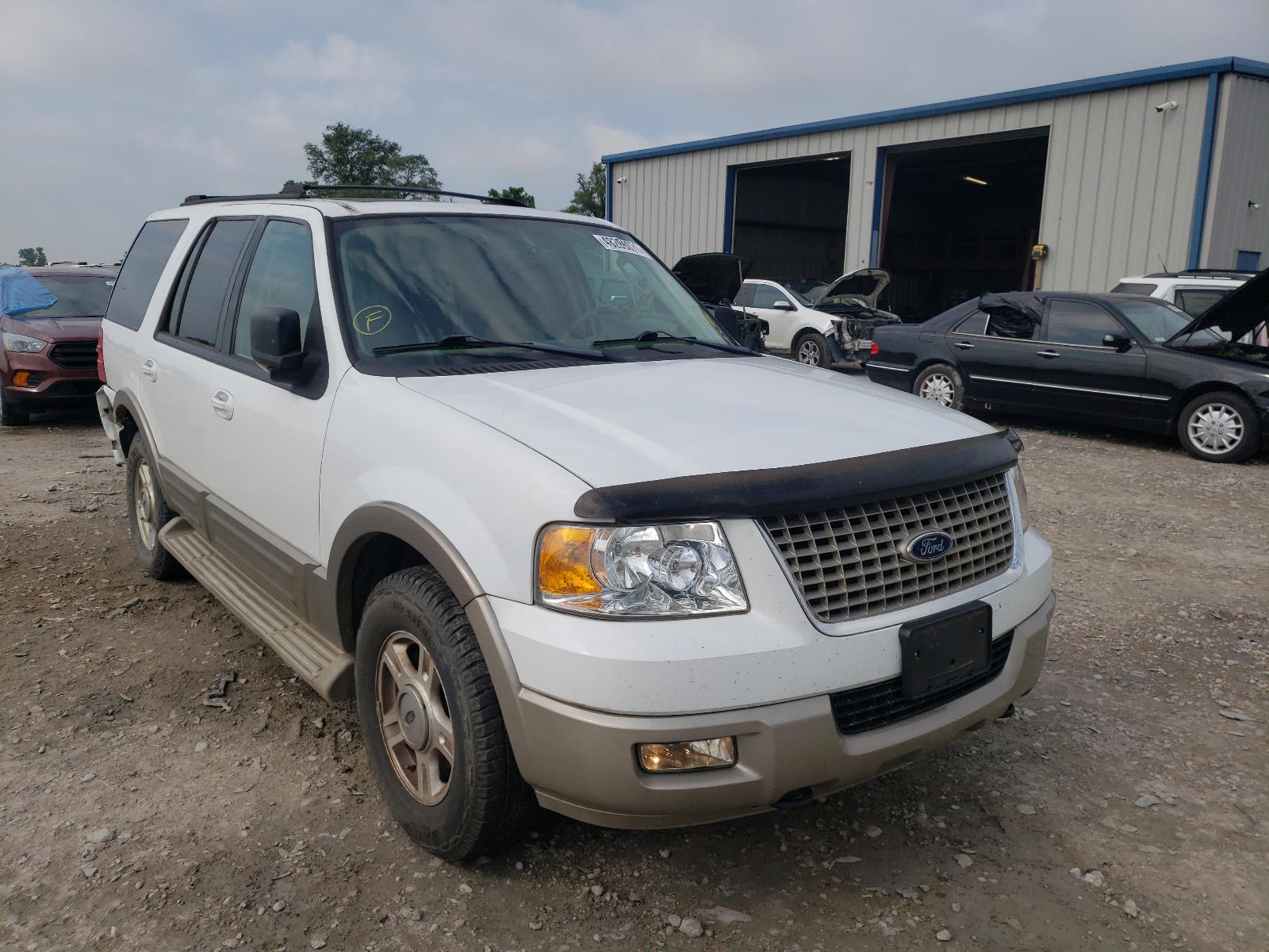 FORD EXPEDITION 2004 with VIN 1FMFU18L44LA71253 - Photo from auction