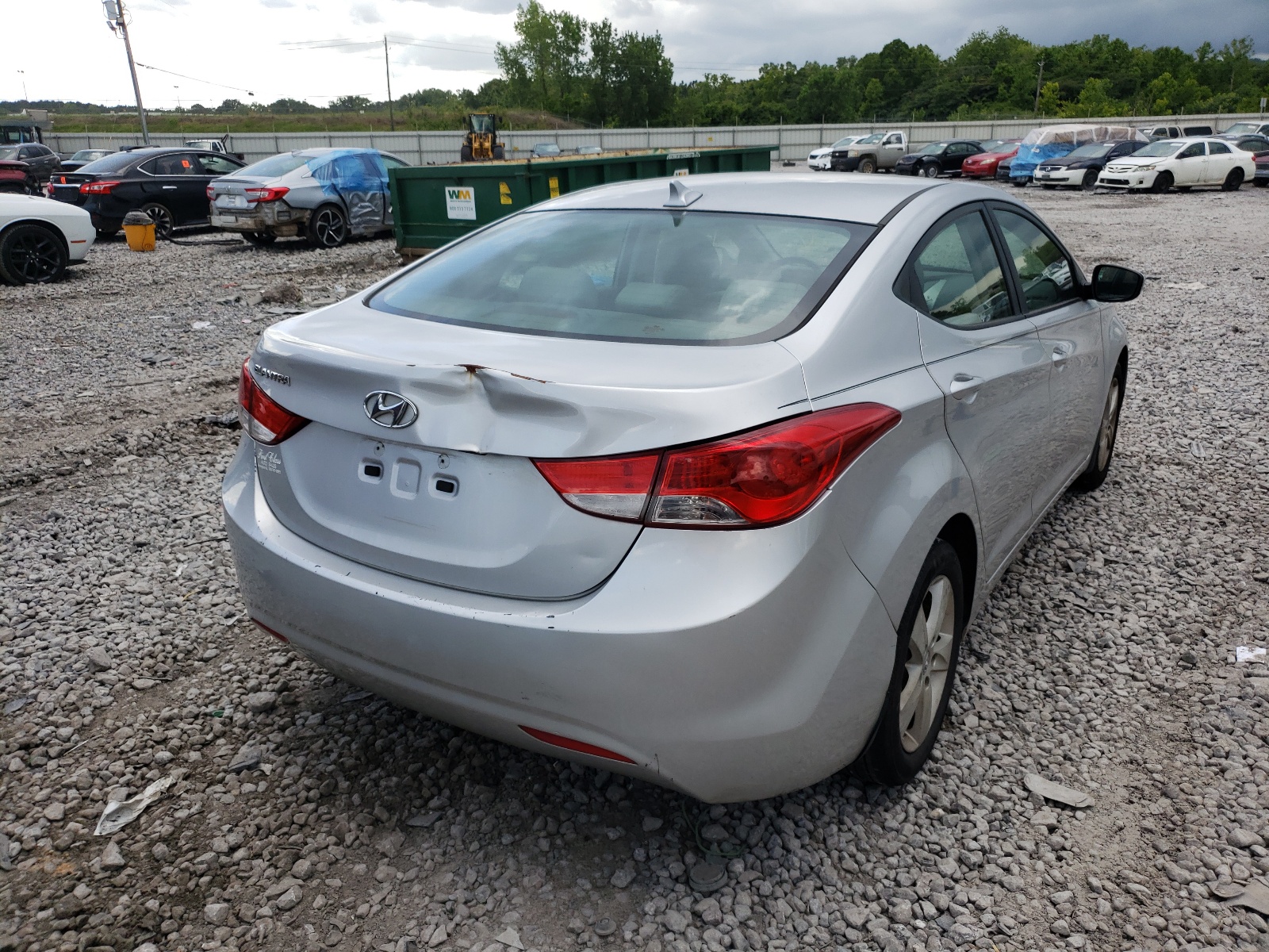 Photo 4 from auction – 2013 HYUNDAI ELANTRA with VIN KMHDH4AE9DU648975