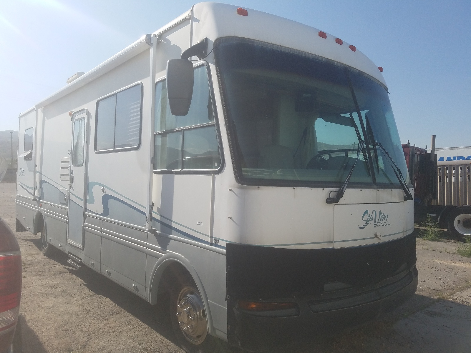 SEAB MOTORHOME 2001 with VIN 1FCNF53S4Y0A05423 - Photo from auction