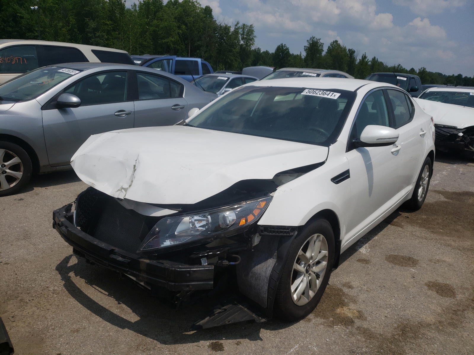 Photo 2 from auction – 2011 KIA OPTIMA LX with VIN KNAGM4A70B5060871