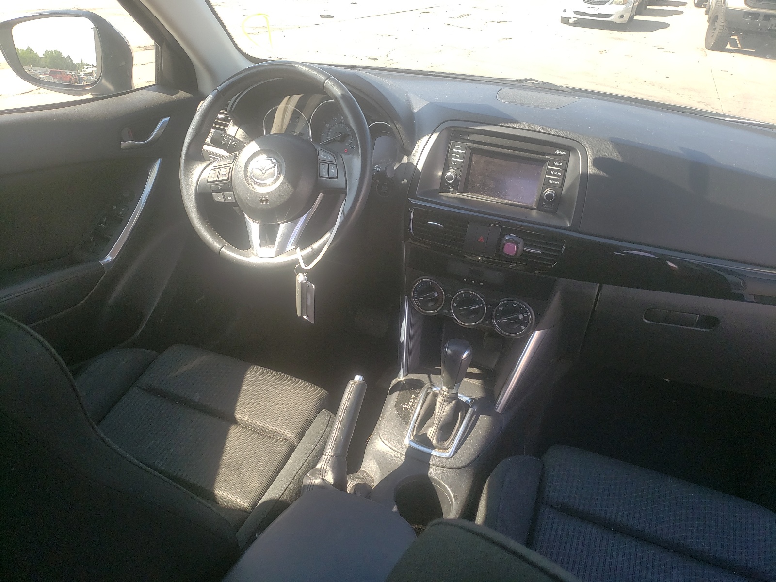Photo 9 from auction – 2015 MAZDA CX-5 TOURI with VIN JM3KE4CY7F0532347