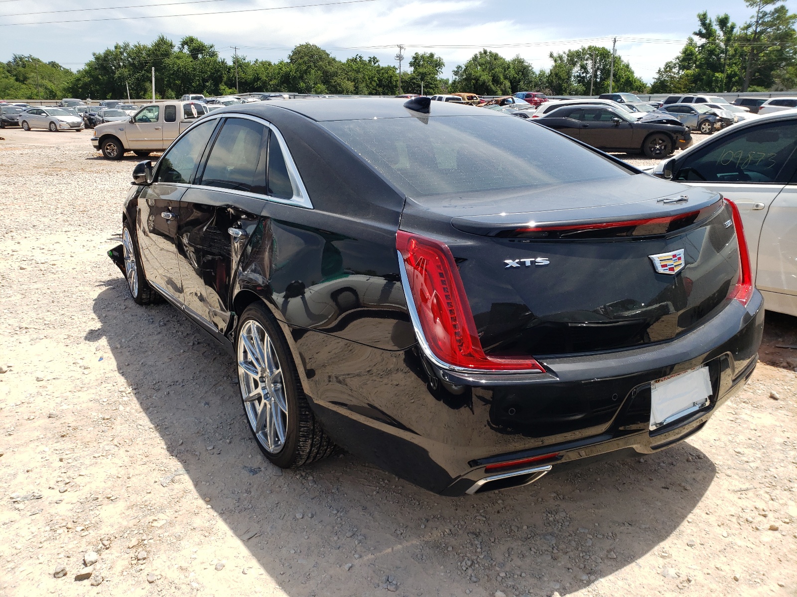 Photo 3 from auction – 2018 CADILLAC XTS PREMIU with VIN 2G61P5S37J9166109