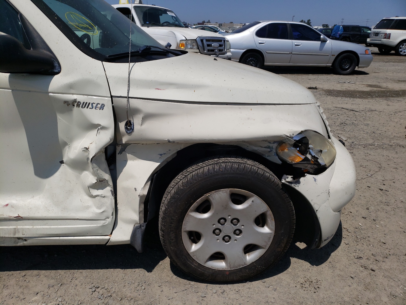 Photo 9 from auction – 2005 CHRYSLER PT CRUISER with VIN 3C4FY48B05T519401
