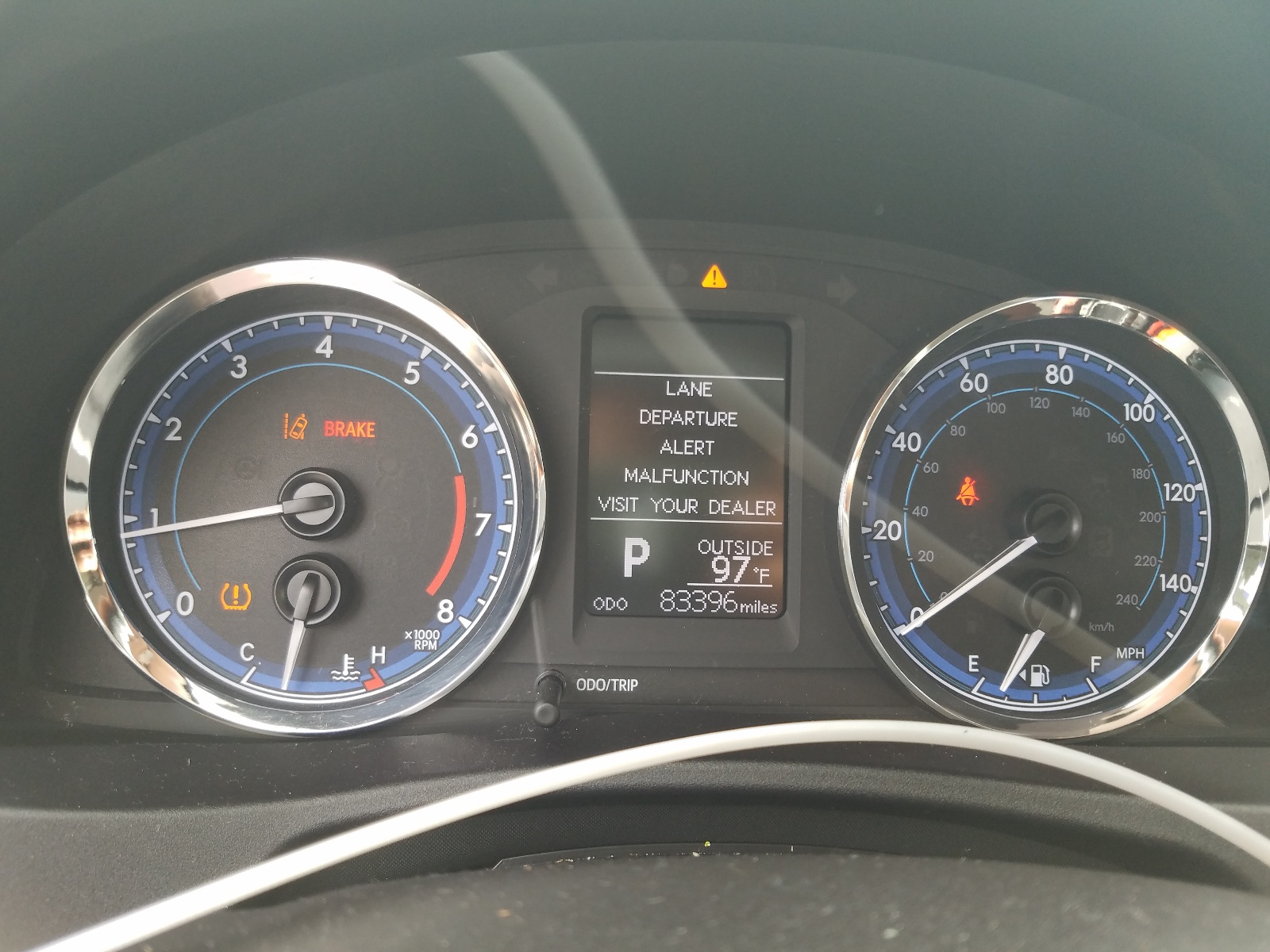 Photo 8 from auction – 2017 TOYOTA COROLLA L with VIN 2T1BURHE9HC930174