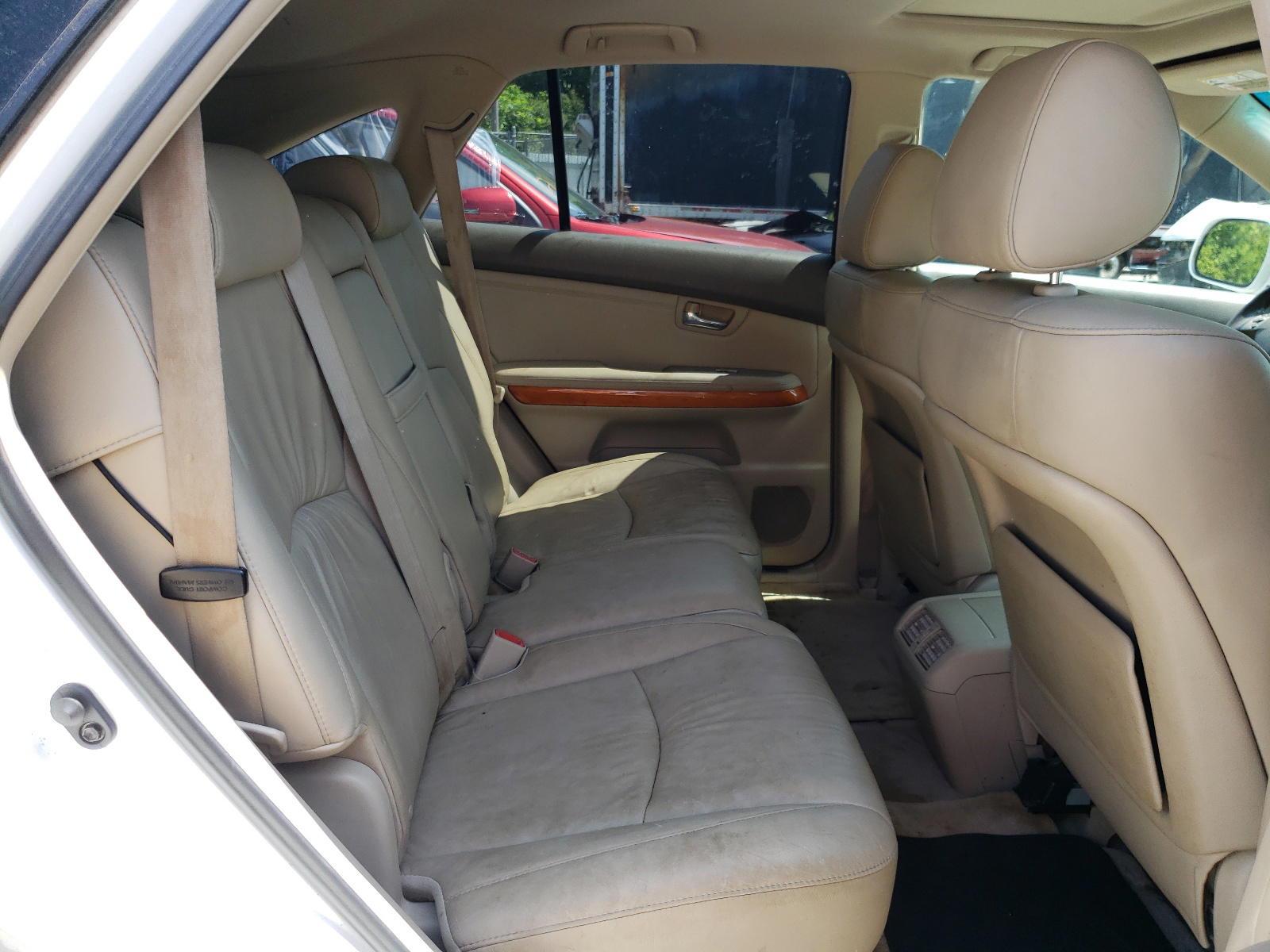Photo 6 from auction – 2005 LEXUS RX 330 with VIN 2T2HA31U95C067126