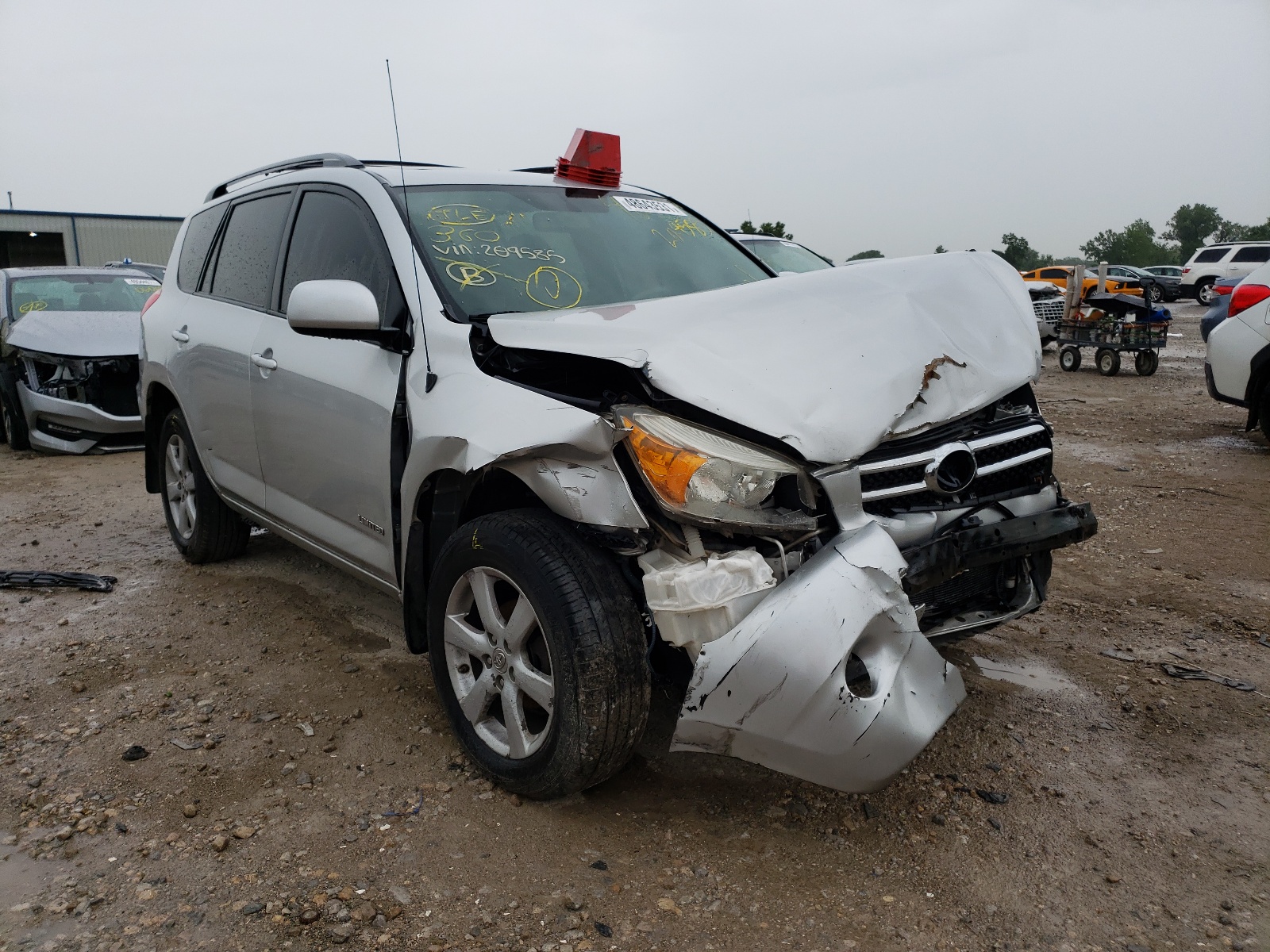 Photo 1 from auction – 2008 TOYOTA RAV4 LIMIT with VIN JTMBD31V285209585