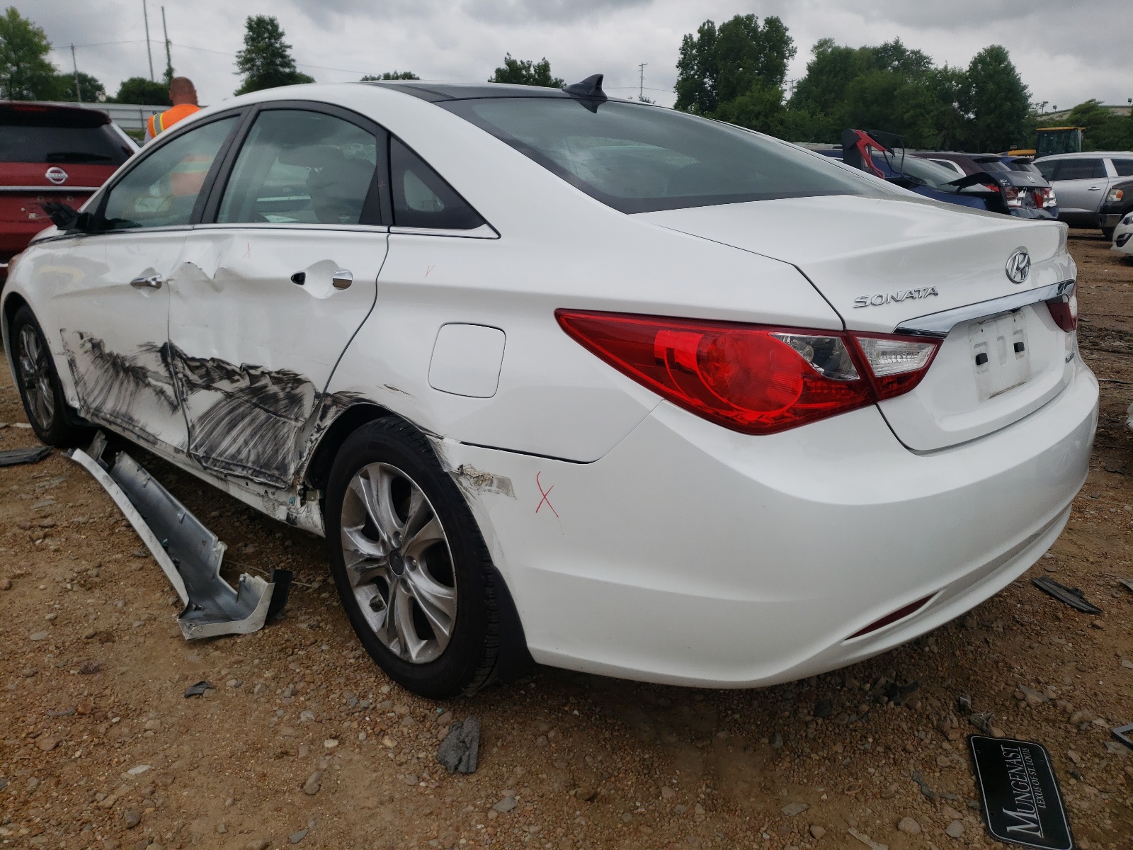 Photo 3 from auction – 2013 HYUNDAI SONATA SE with VIN 5NPEC4ACXDH706821