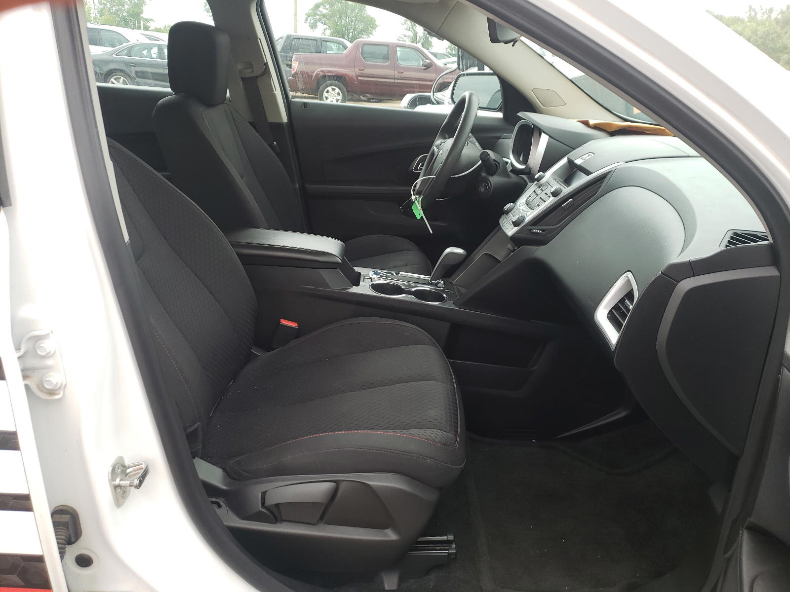 Photo 5 from auction – 2015 CHEVROLET EQUINOX LS with VIN 2GNFLEEK2F6235600