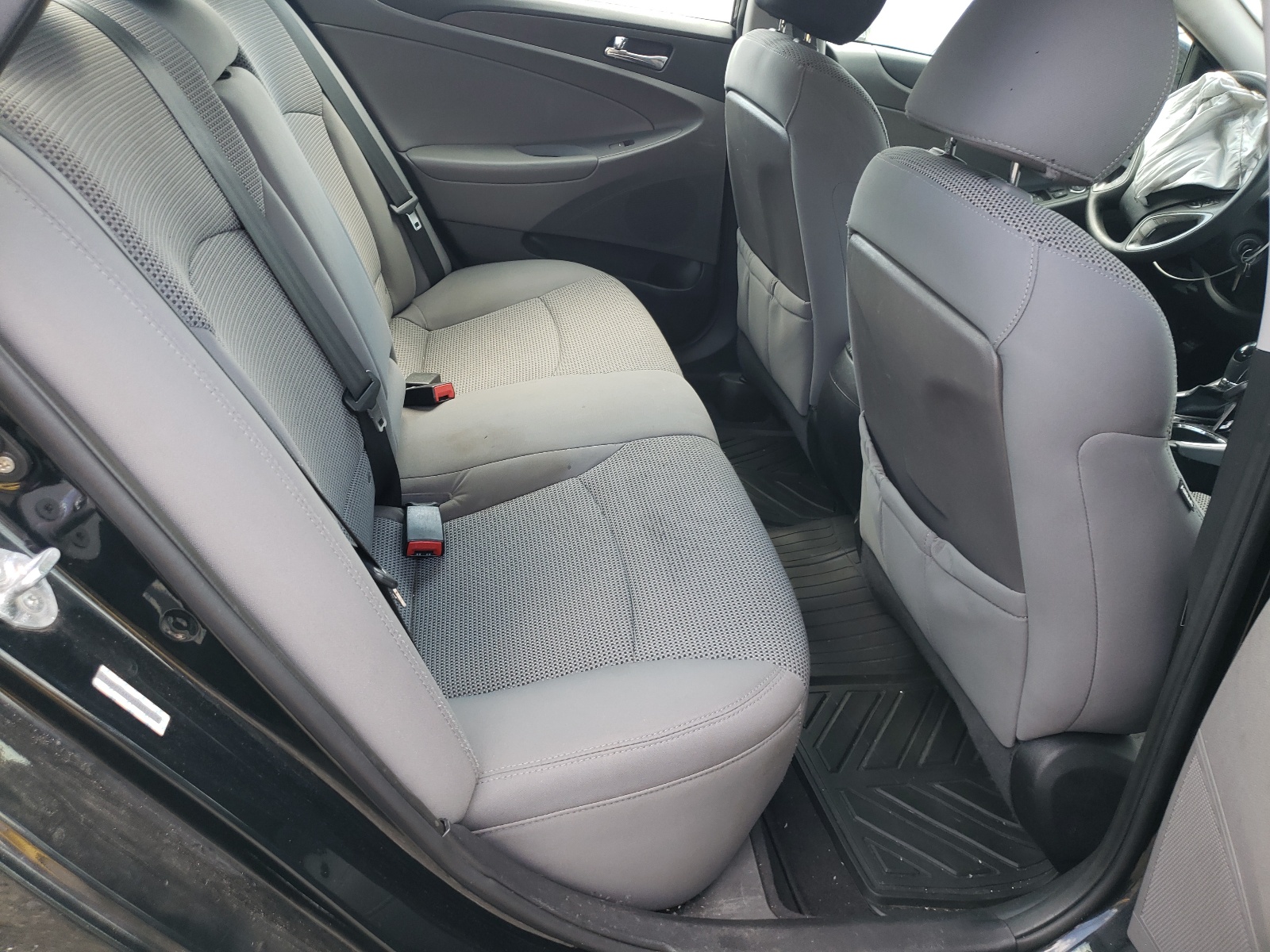 Photo 6 from auction – 2011 HYUNDAI SONATA GLS with VIN 5NPEB4AC2BH106424
