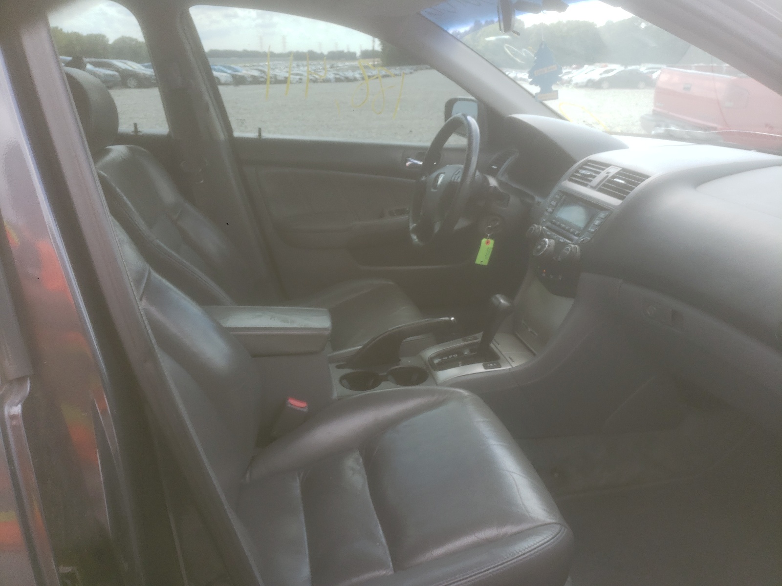 Photo 5 from auction – 2005 HONDA ACCORD EX with VIN 1HGCM66565A057040