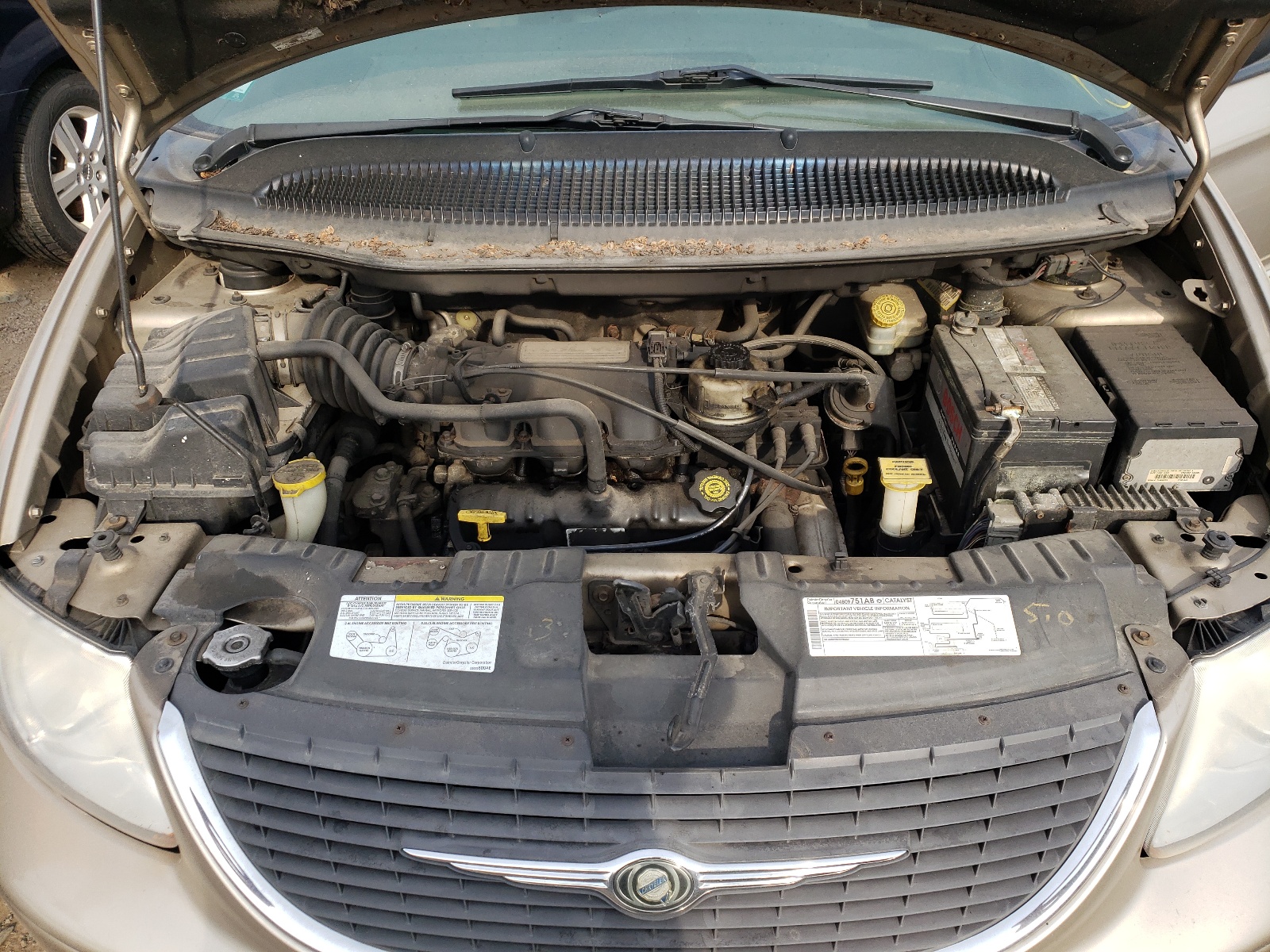 Photo 7 from auction – 2003 CHRYSLER TOWN & COU with VIN 2C4GP54L73R372392