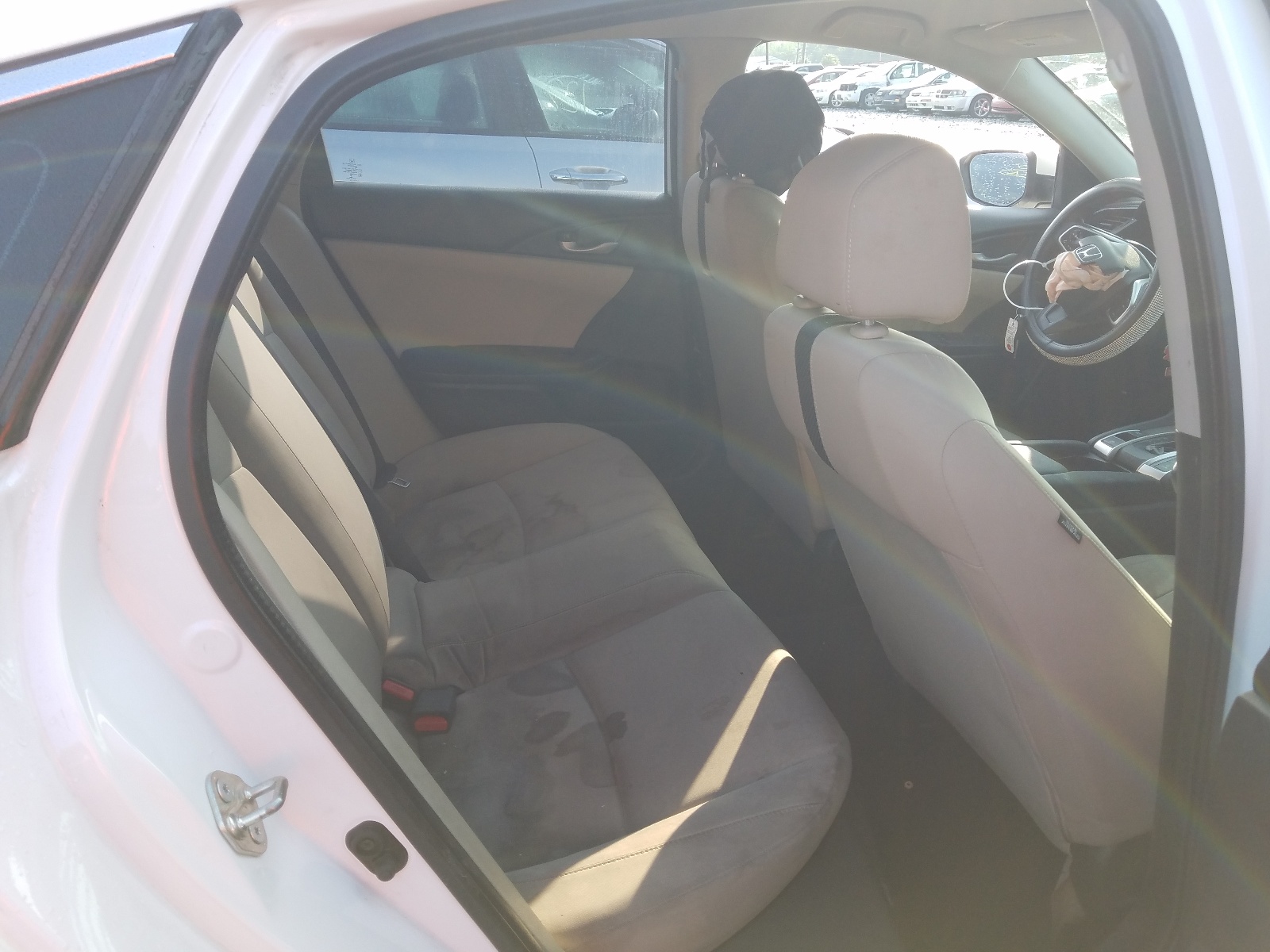 Photo 6 from auction – 2018 HONDA CIVIC LX with VIN 2HGFC2F57JH548964
