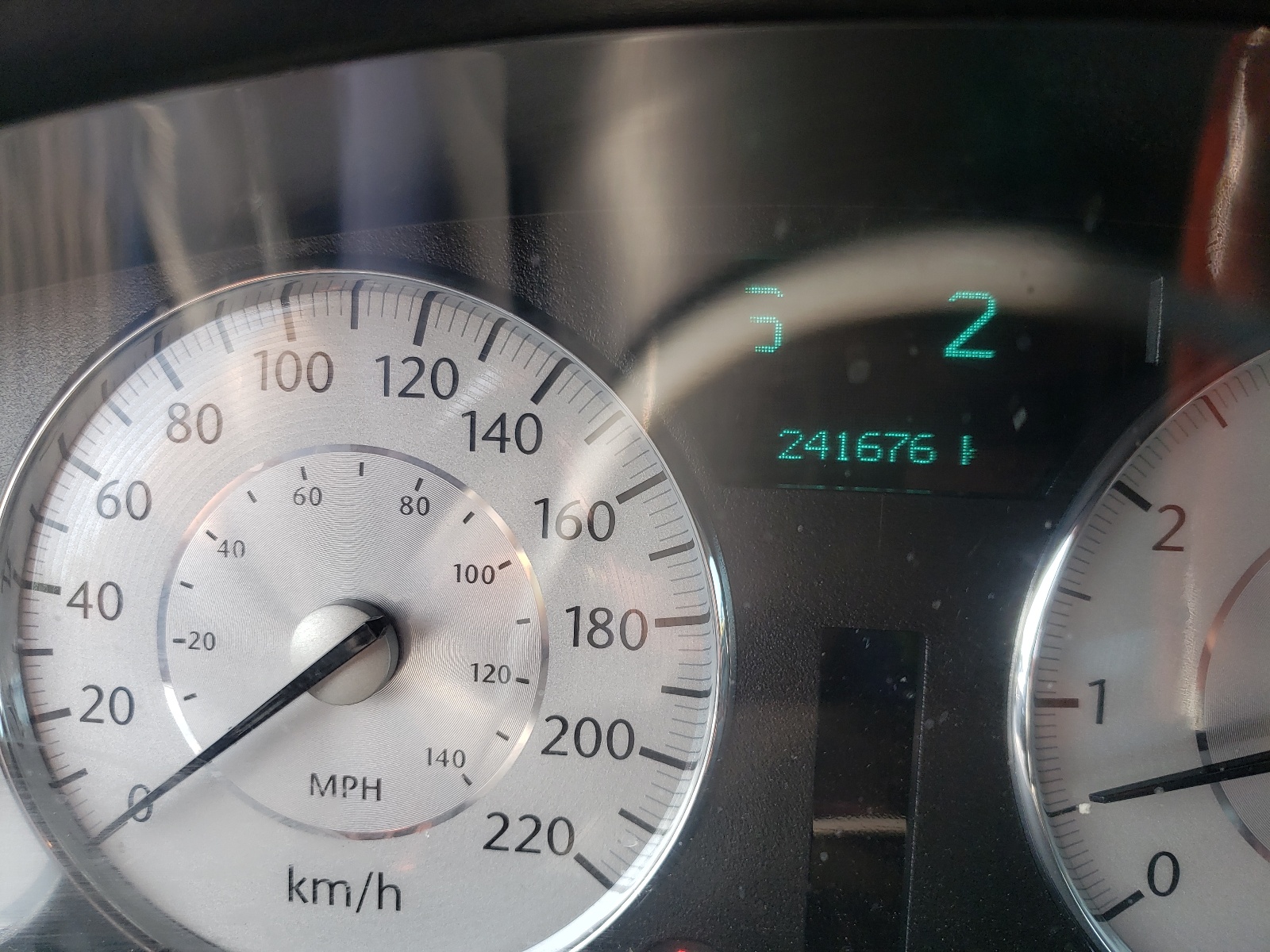 Фото 8 с аукциона – 2010 CHRYSLER 300 LIMITE с VIN 2C3CA3CV1AH126517
