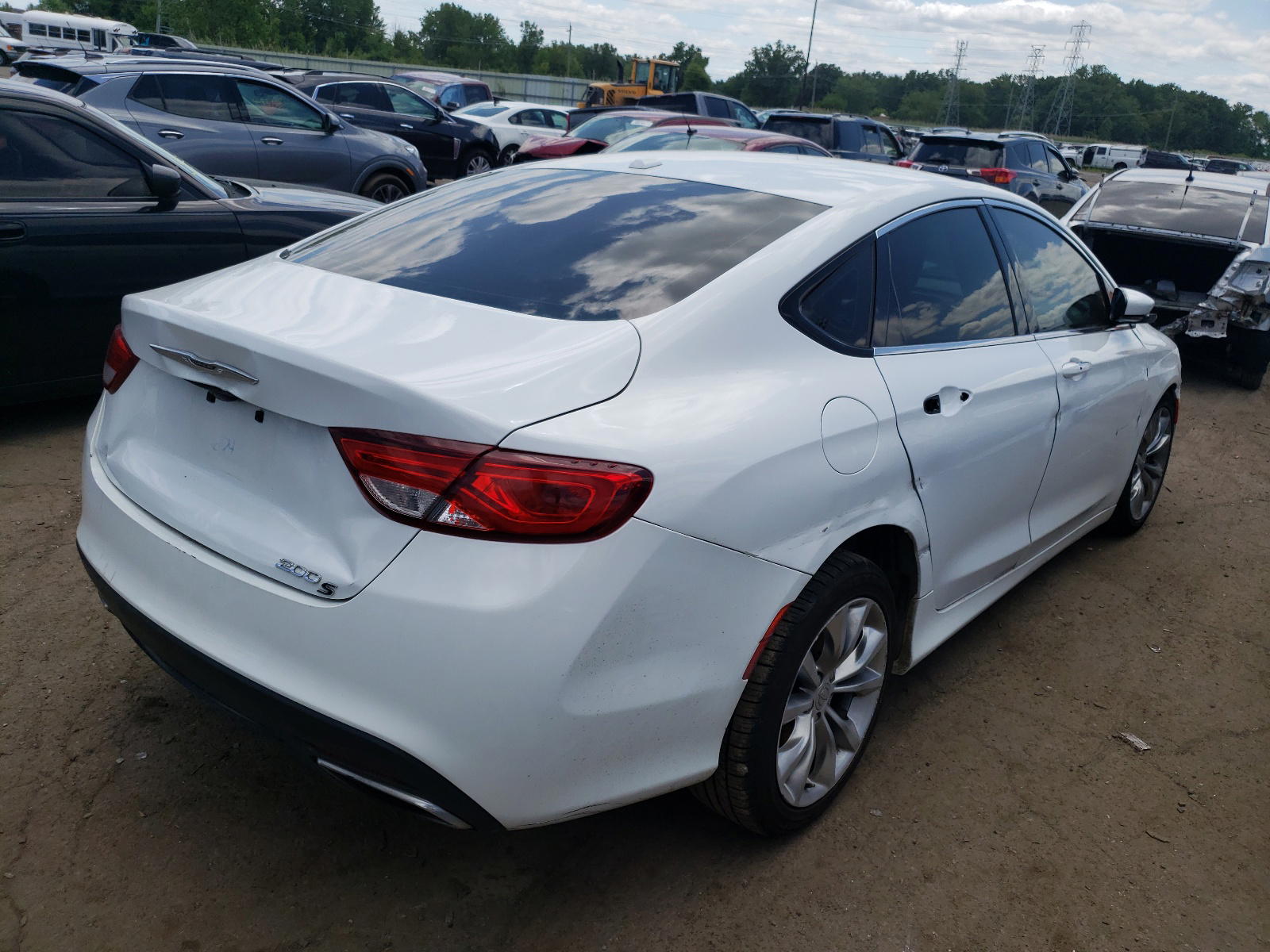 Photo 4 from auction – 2016 CHRYSLER 200 S with VIN 1C3CCCBB7GN129813