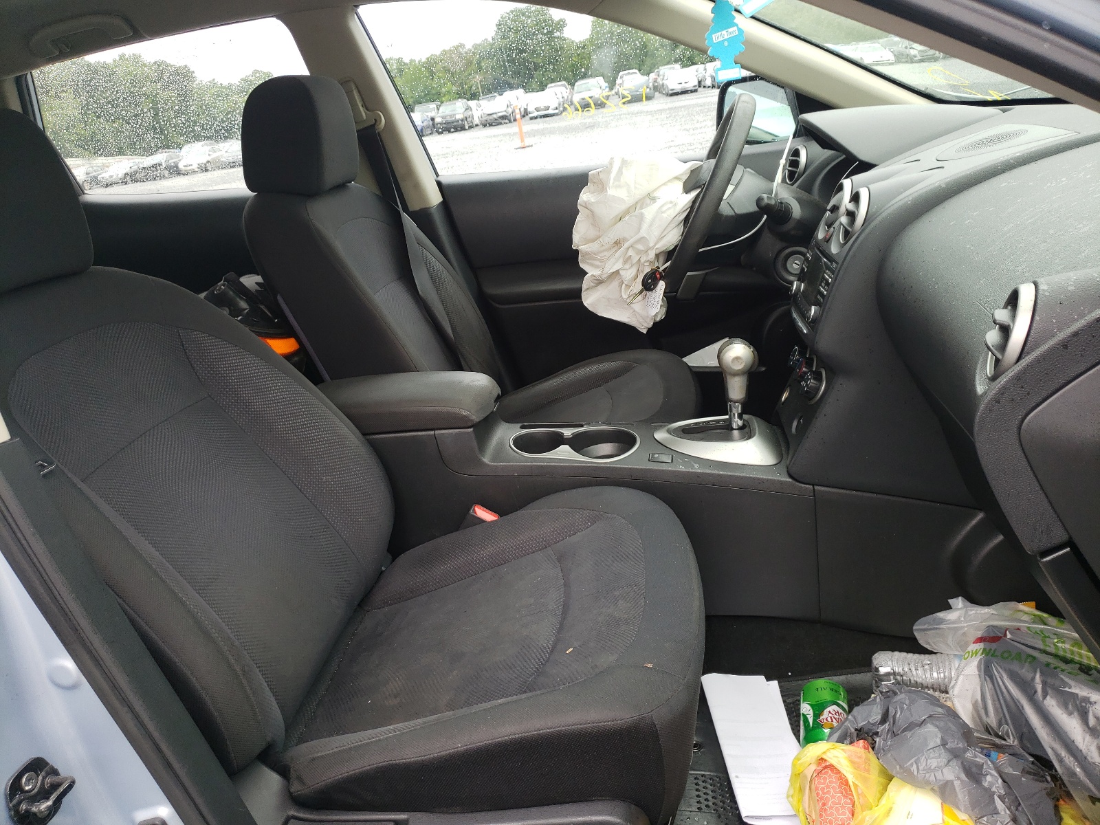 Photo 5 from auction – 2014 NISSAN ROGUE with VIN JN8AS5MV2EW204325