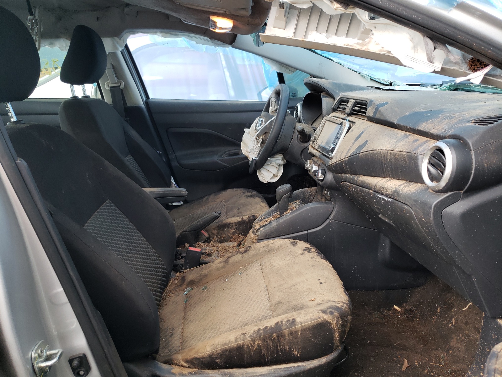Photo 5 from auction – 2021 NISSAN VERSA S with VIN 3N1CN8DV3ML858478