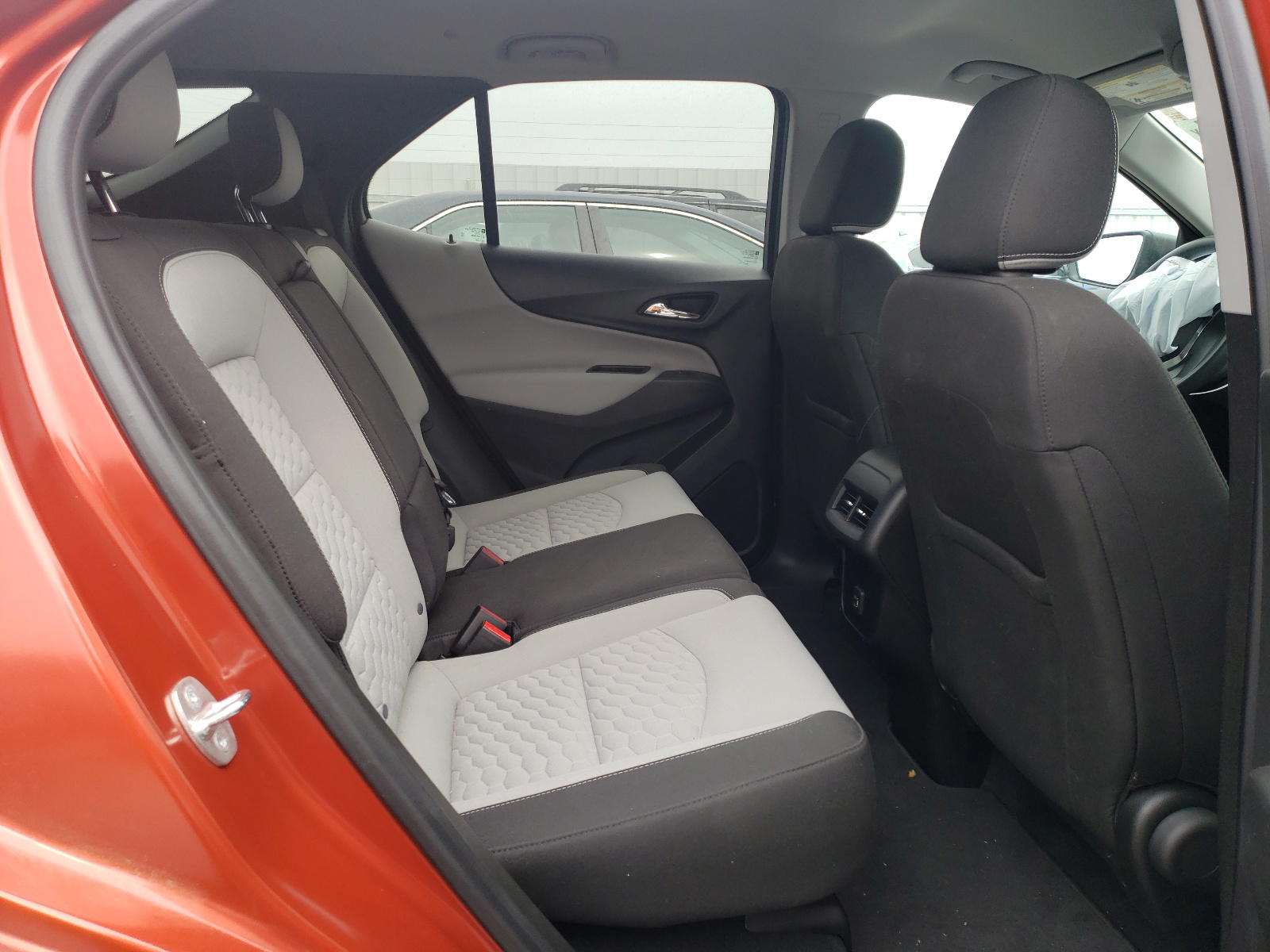Photo 6 from auction – 2020 CHEVROLET EQUINOX LS with VIN 2GNAXHEV7L6261034
