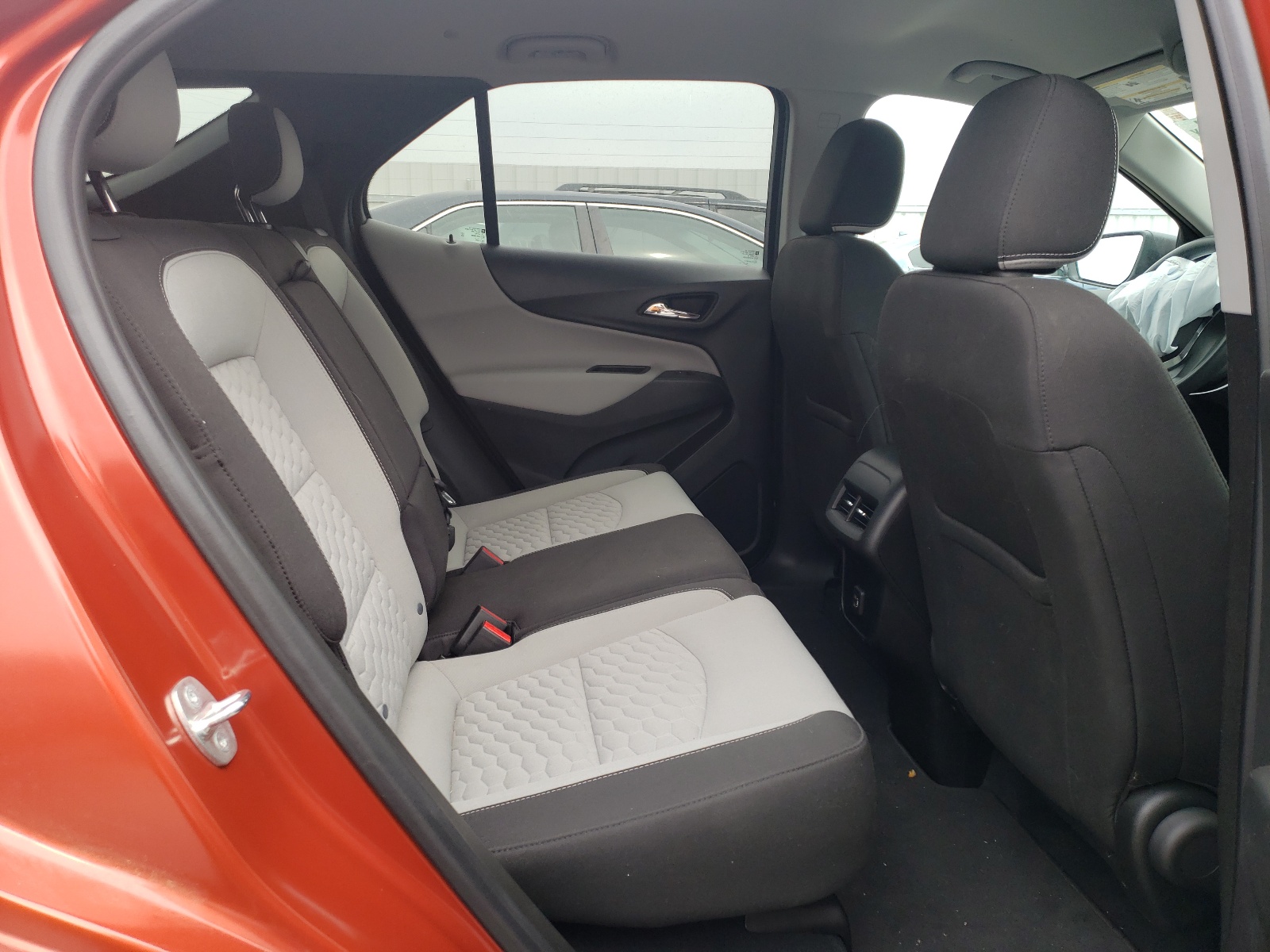 Zdjęcie 6 z aukcji – 2020 CHEVROLET EQUINOX LS z VIN 2GNAXHEV7L6261034