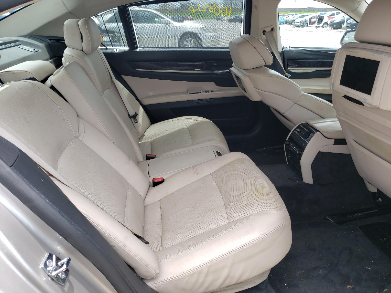 Photo 6 from auction – 2009 BMW 750 LI with VIN WBAKB83509CY60403