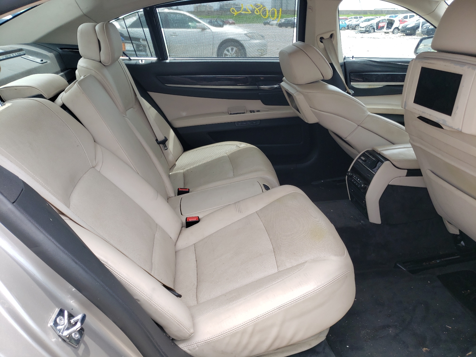 Zdjęcie 6 z aukcji – 2009 BMW 750 LI z VIN WBAKB83509CY60403
