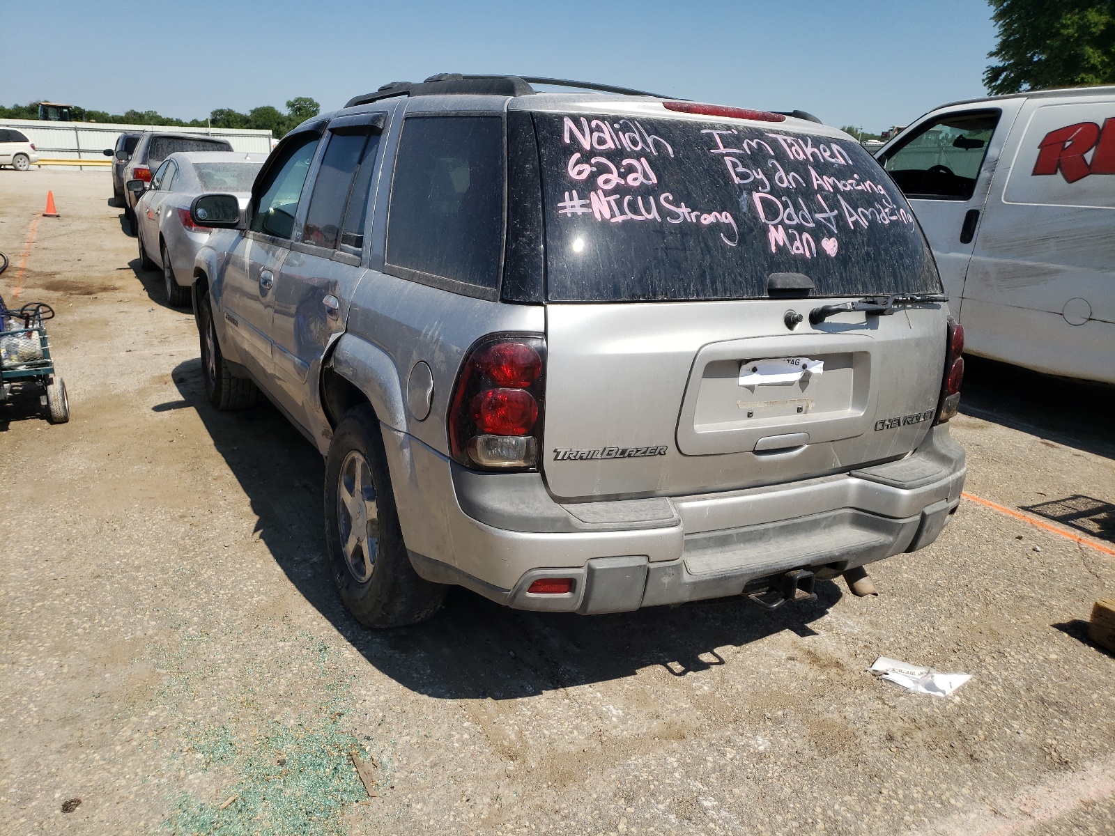 Photo 3 from auction – 2004 CHEVROLET TRAILBLAZE with VIN 1GNDT13S842182947