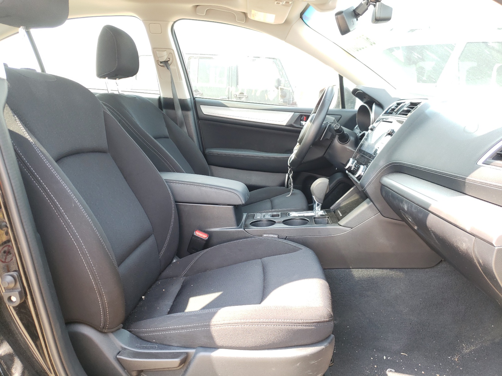 Photo 5 from auction – 2018 SUBARU LEGACY 2.5 with VIN 4S3BNDG67J3024436