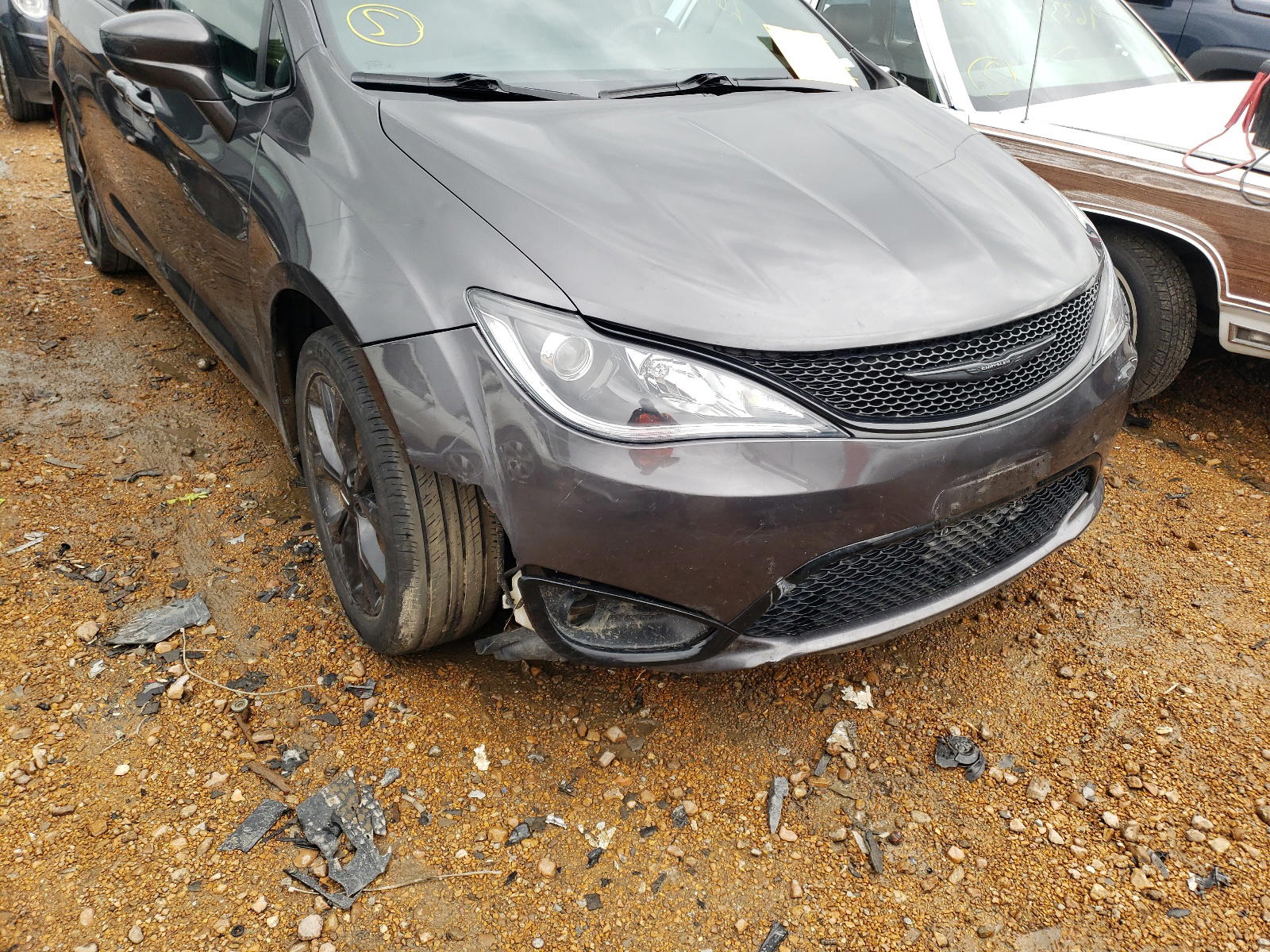 Photo 9 from auction – 2018 CHRYSLER PACIFICA T with VIN 2C4RC1FG2JR356708