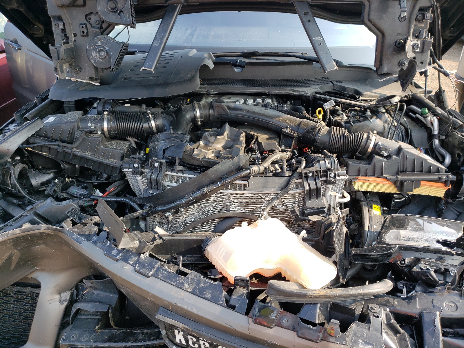 Photo 7 from auction – 2020 LAND ROVER RANGE ROVE with VIN SALWR2SU5LA883385