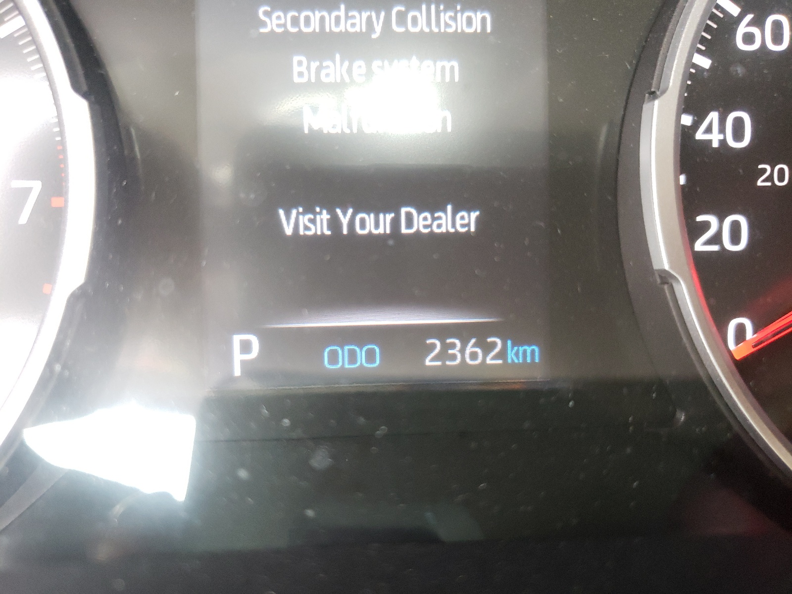 Photo 8 from auction – 2019 TOYOTA RAV4 LE with VIN 2T3B1RFV6KC056750
