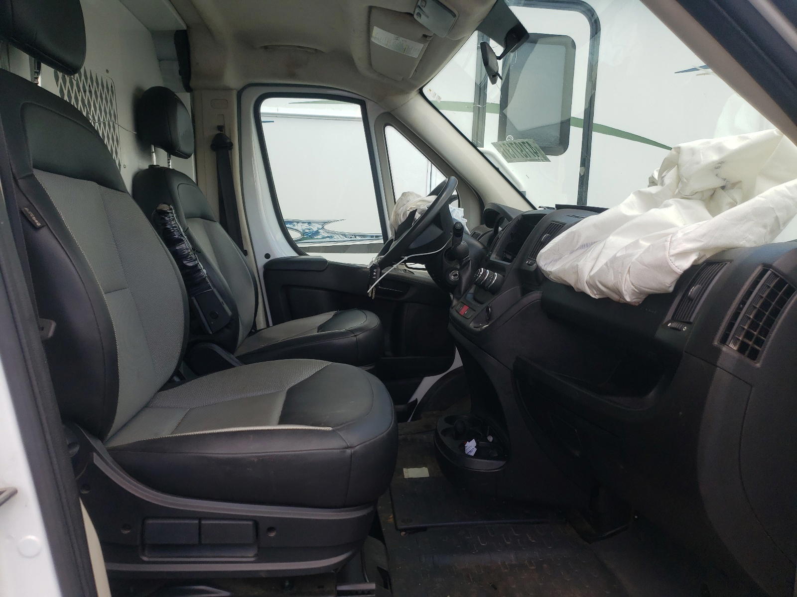 Photo 5 from auction – 2014 RAM PROMASTER with VIN 3C6TRVCG7EE107299