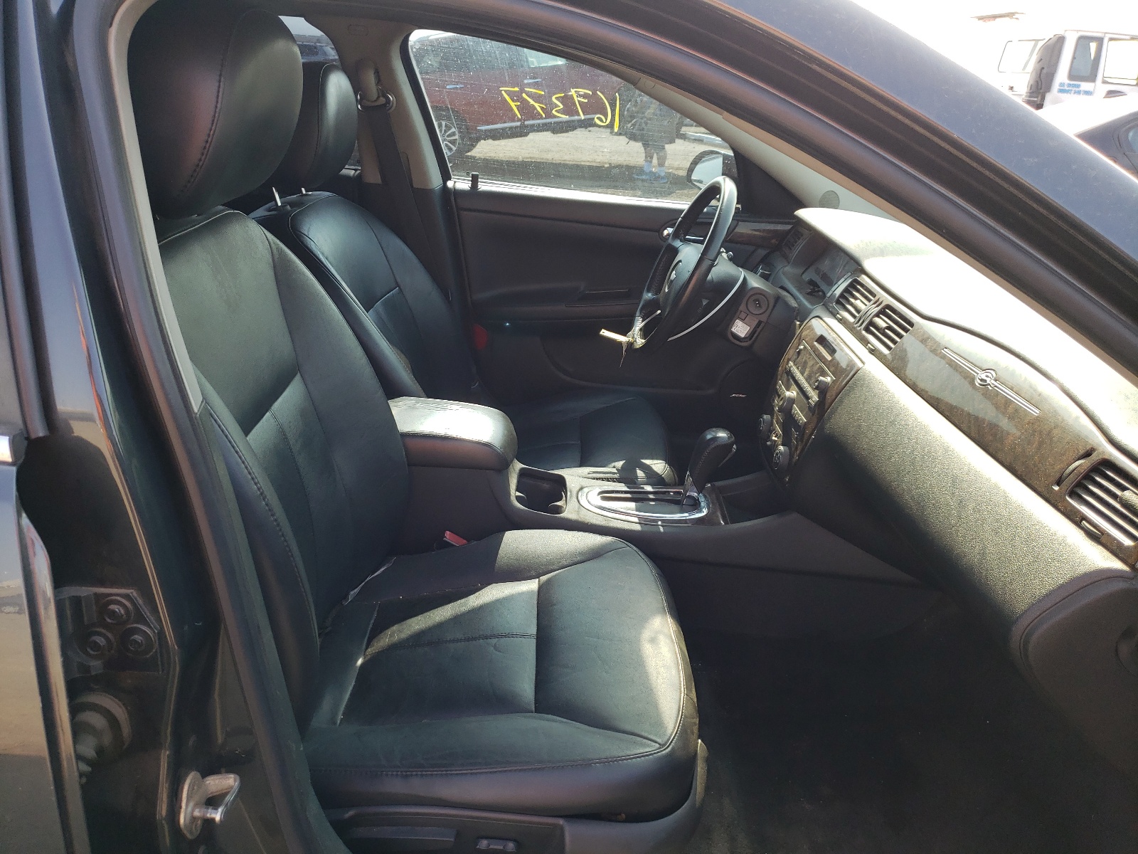 Photo 5 from auction – 2013 CHEVROLET IMPALA LTZ with VIN 2G1WC5E32D1196219