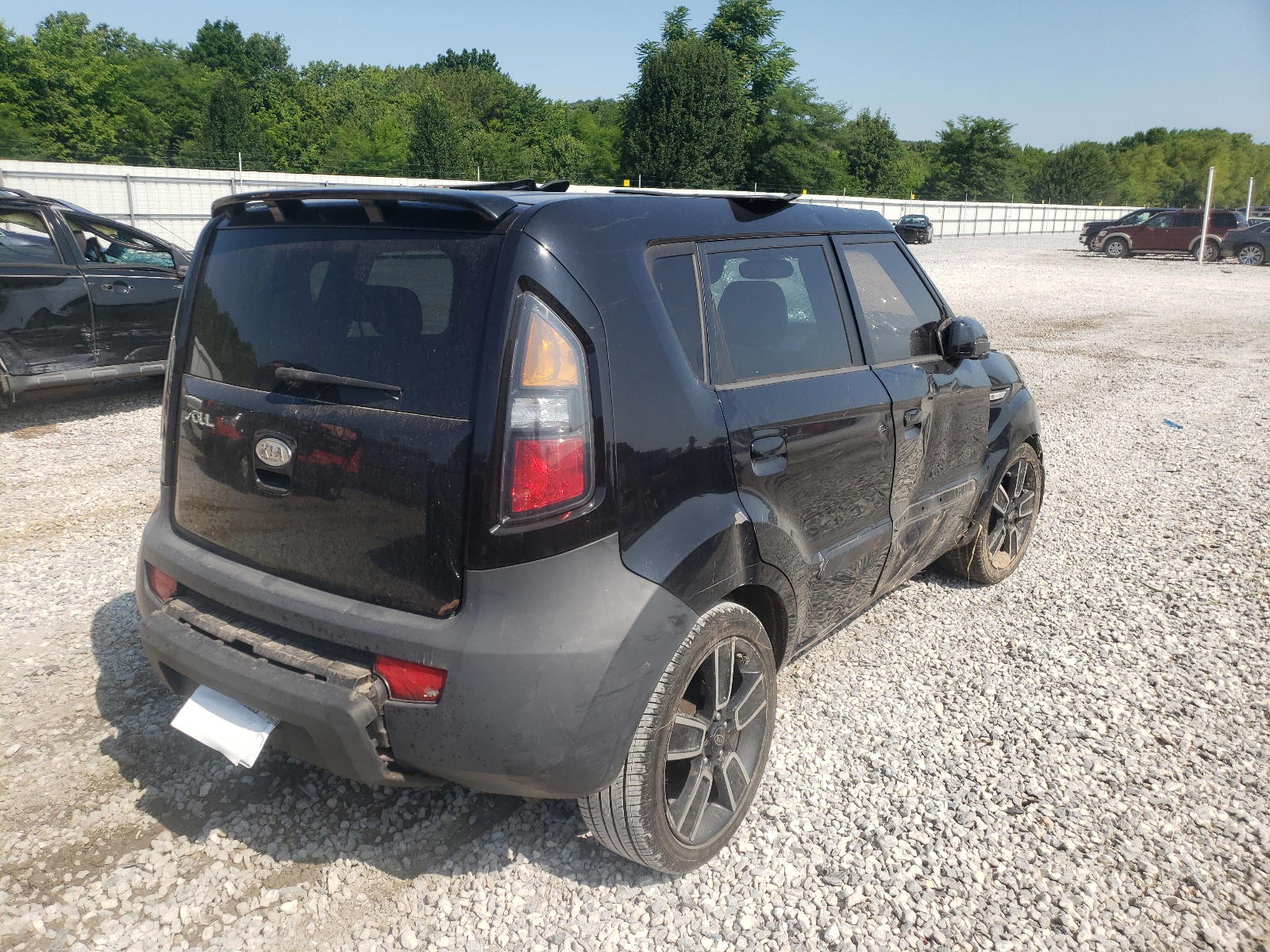 Photo 4 from auction – 2010 KIA SOUL + with VIN KNDJT2A21A7126450