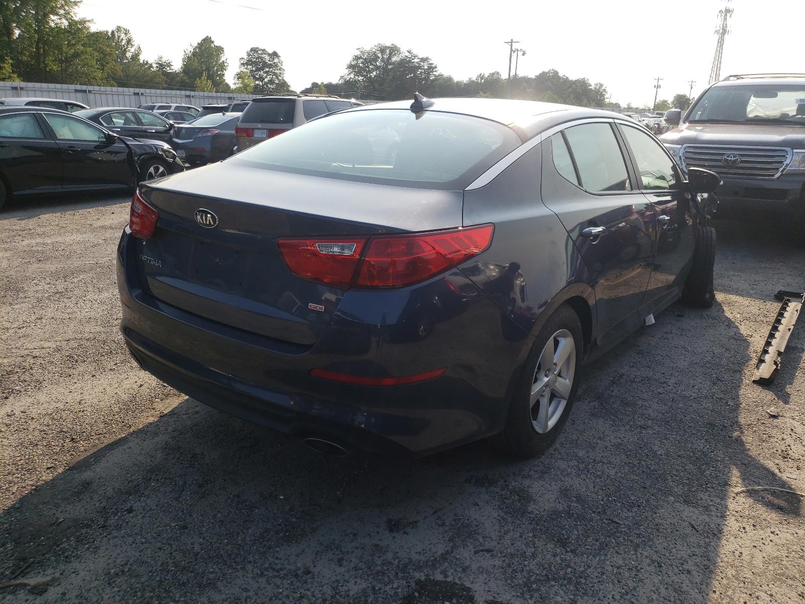 Photo 4 from auction – 2015 KIA OPTIMA LX with VIN KNAGM4A75F5546744
