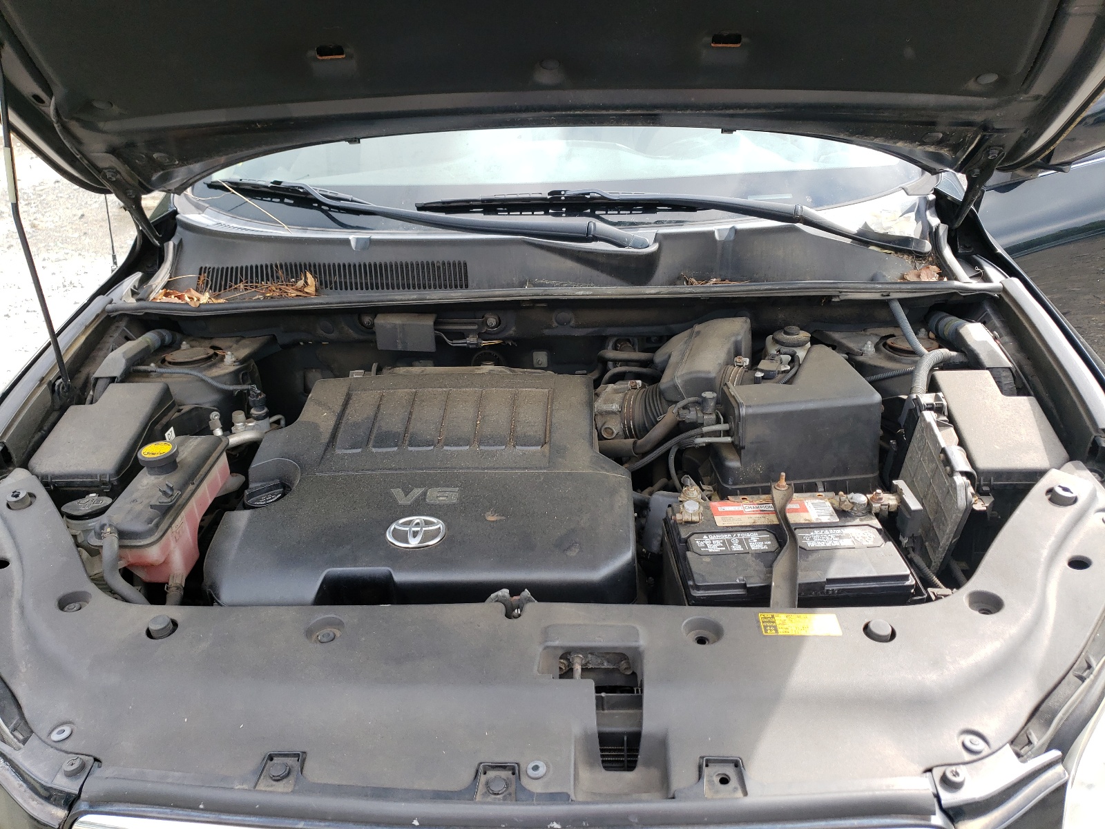 Photo 7 from auction – 2006 TOYOTA RAV4 LIMIT with VIN JTMBK31V665010493