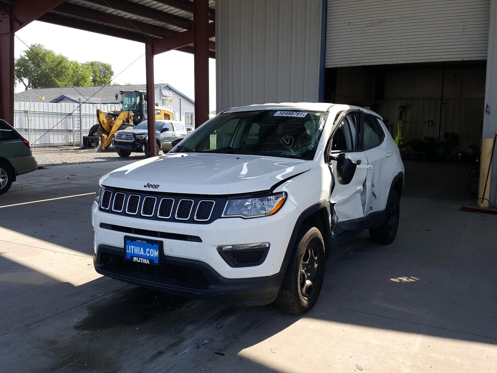 Photo 2 from auction – 2019 JEEP COMPASS SP with VIN 3C4NJDAB1KT650598