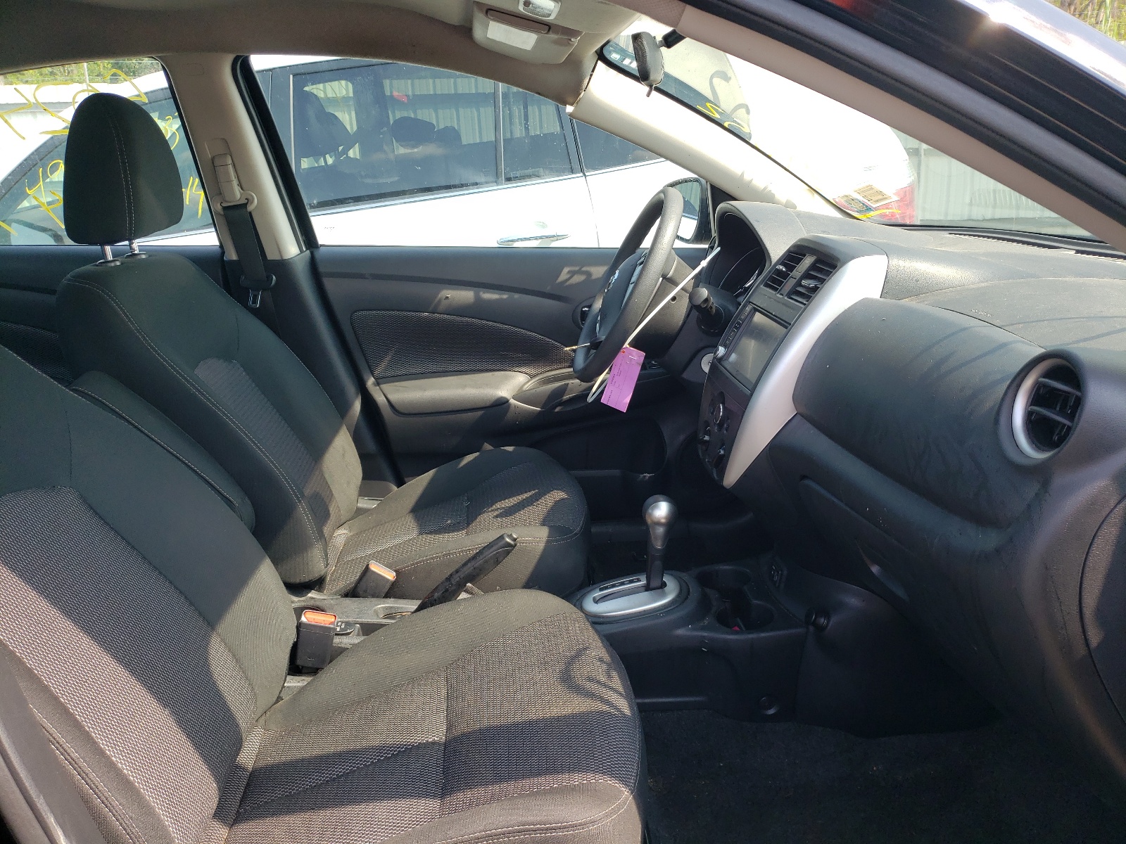 Photo 5 from auction – 2019 NISSAN VERSA S with VIN 3N1CN7AP5KL806976