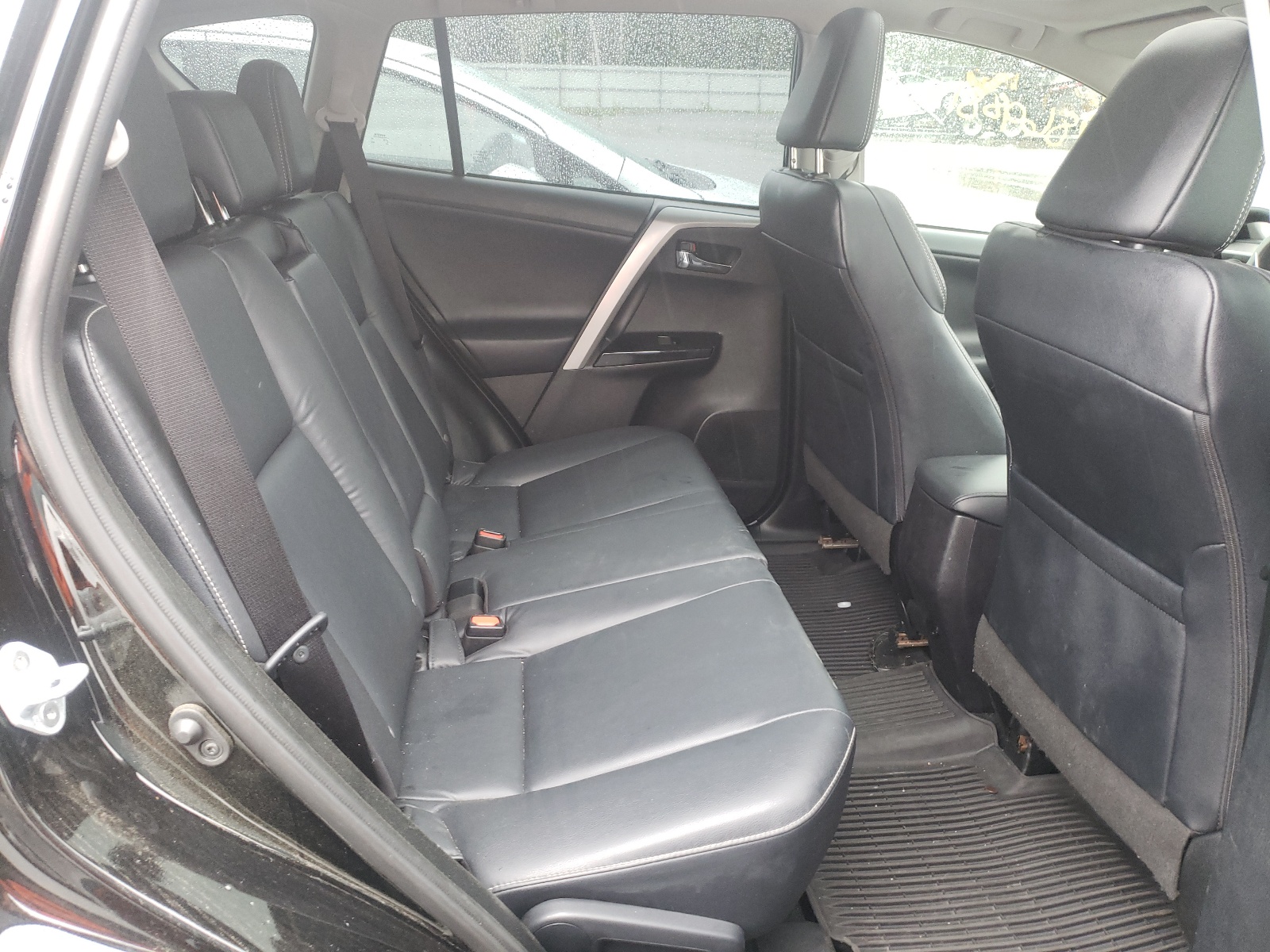 Zdjęcie 6 z aukcji – 2018 TOYOTA RAV4 LIMIT z VIN 2T3DFREV8JW795336