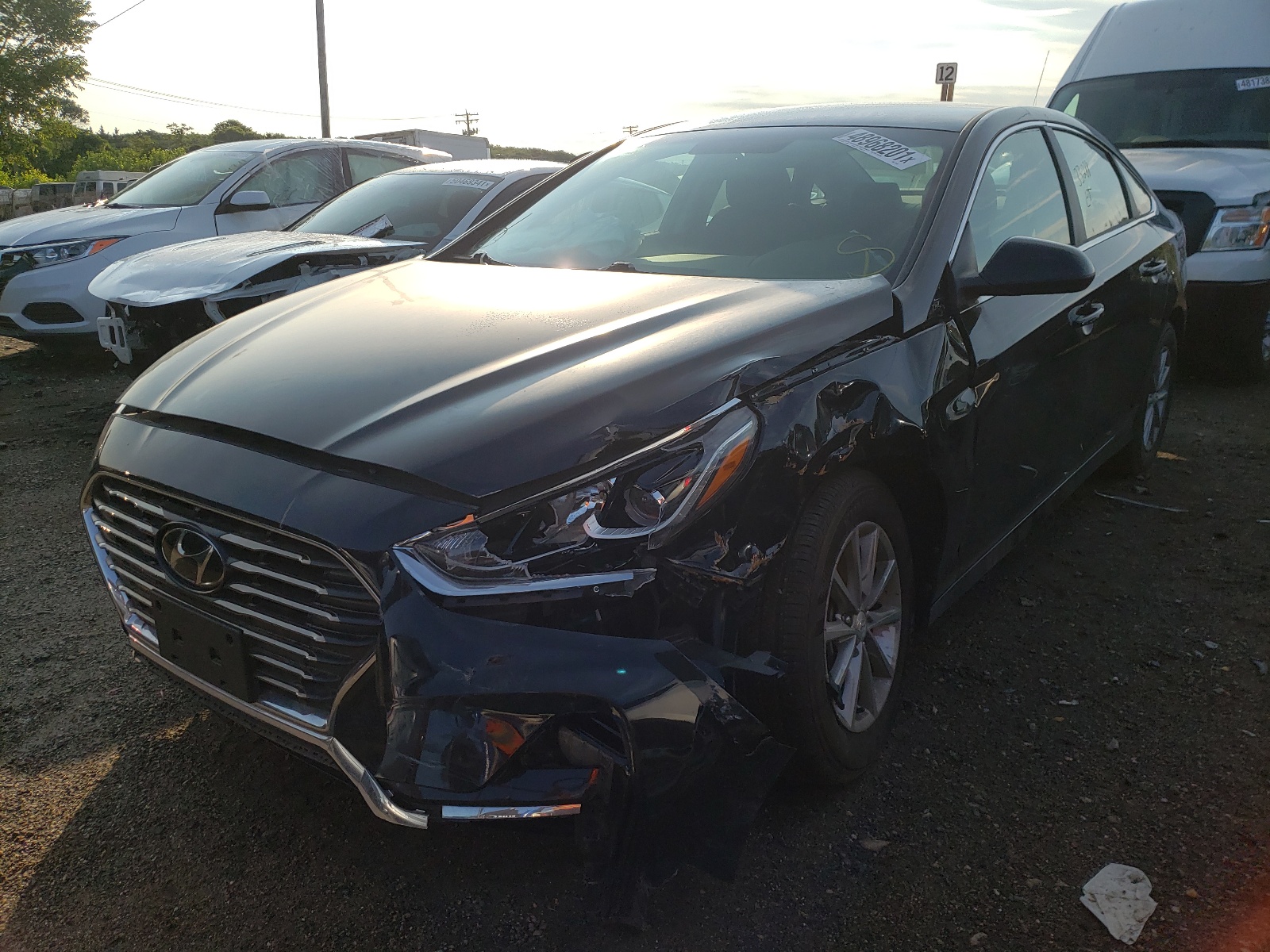Photo 2 from auction – 2019 HYUNDAI SONATA SE with VIN 5NPE24AFXKH773591