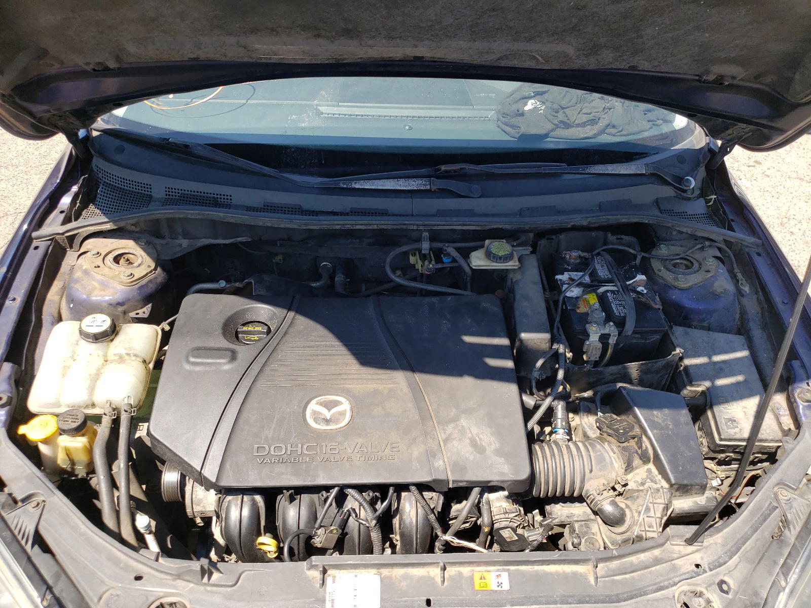 Photo 7 from auction – 2004 MAZDA 3 HATCHBAC with VIN JM1BK143241185701