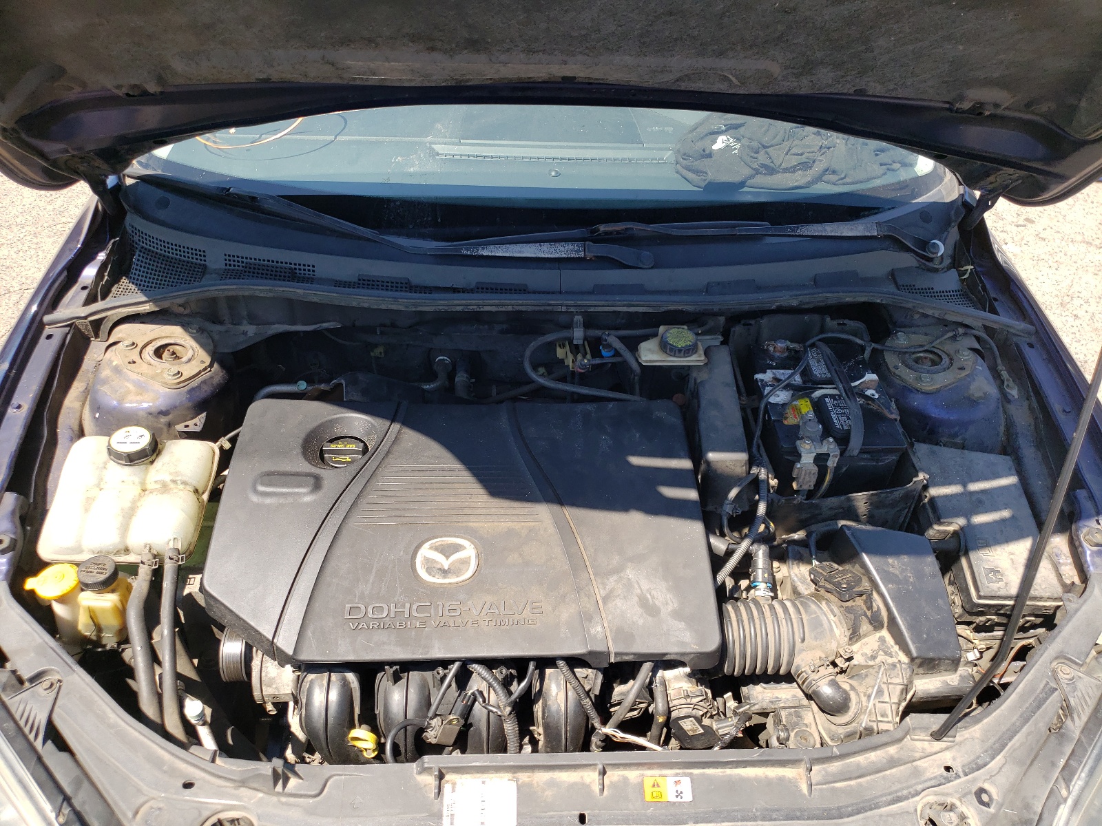 Foto 7 de la subasta – 2004 MAZDA 3 HATCHBAC con VIN JM1BK143241185701