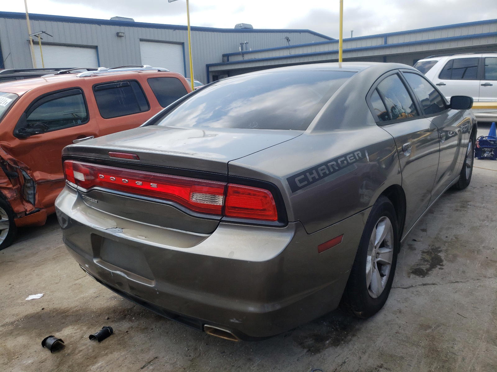 Photo 4 from auction – 2011 DODGE CHARGER with VIN 2B3CL3CG1BH606387