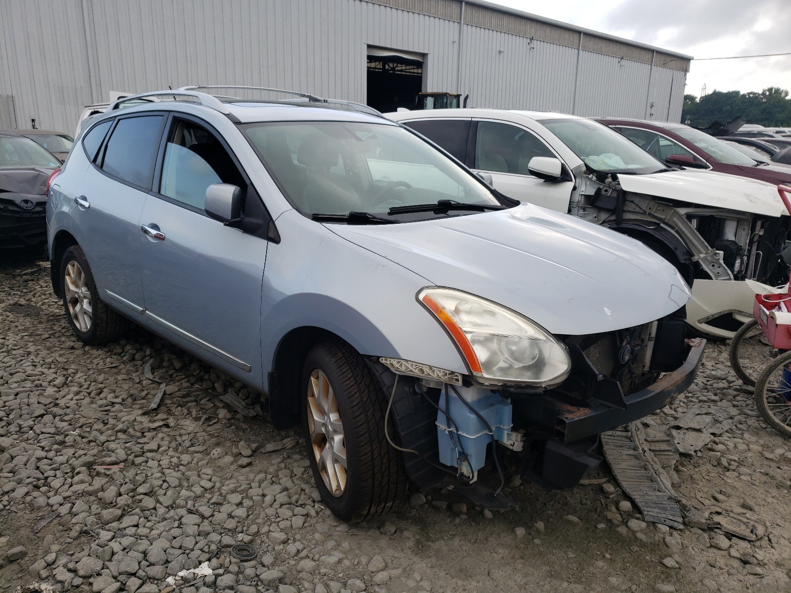 NISSAN ROGUE S 2011 with VIN JN8AS5MV2BW270613 - Photo from auction