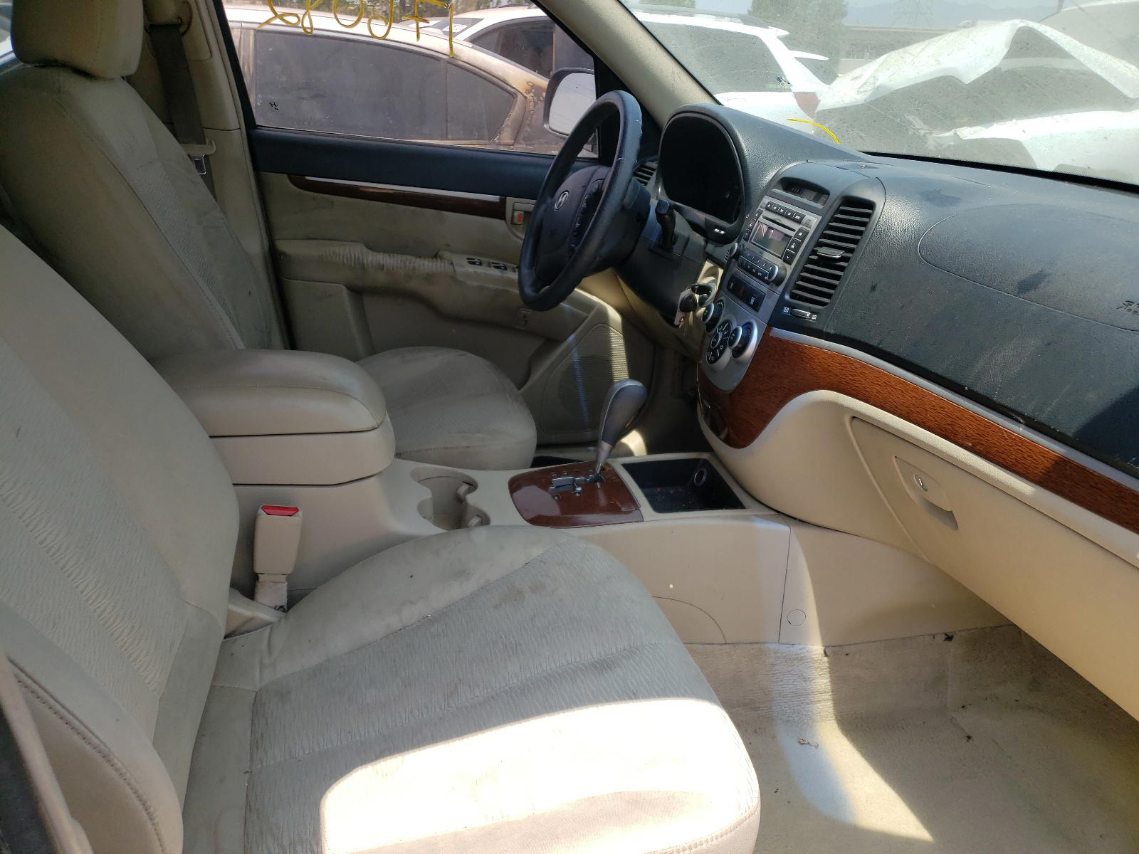 Photo 5 from auction – 2007 HYUNDAI SANTA FE G with VIN 5NMSG13D57H005679