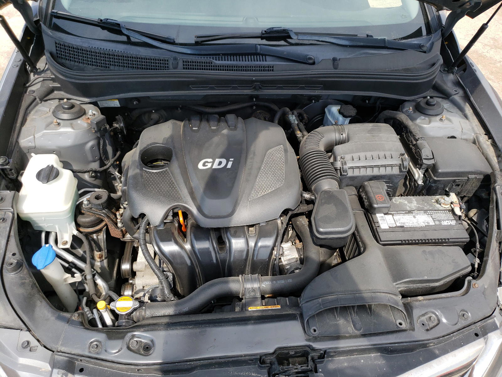 Photo 7 from auction – 2011 HYUNDAI SONATA SE with VIN 5NPEC4AC0BH131965