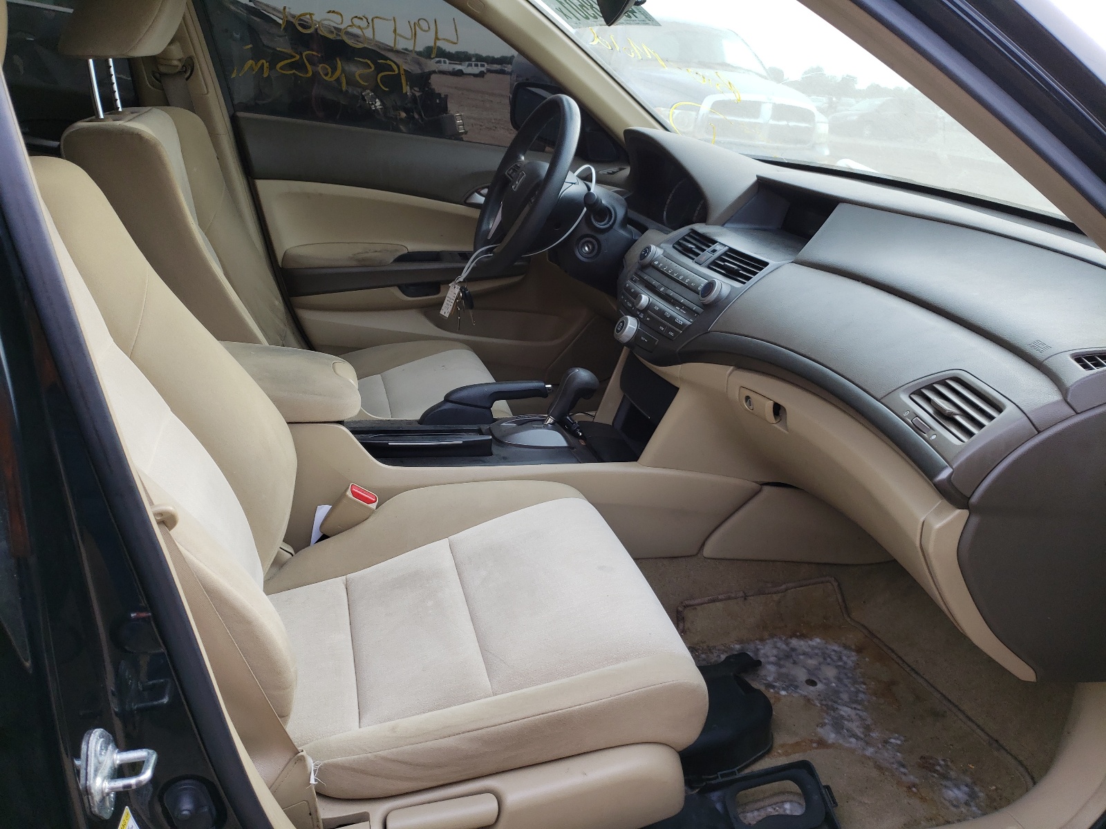 Photo 5 from auction – 2008 HONDA ACCORD LX with VIN JHMCP26338C028986