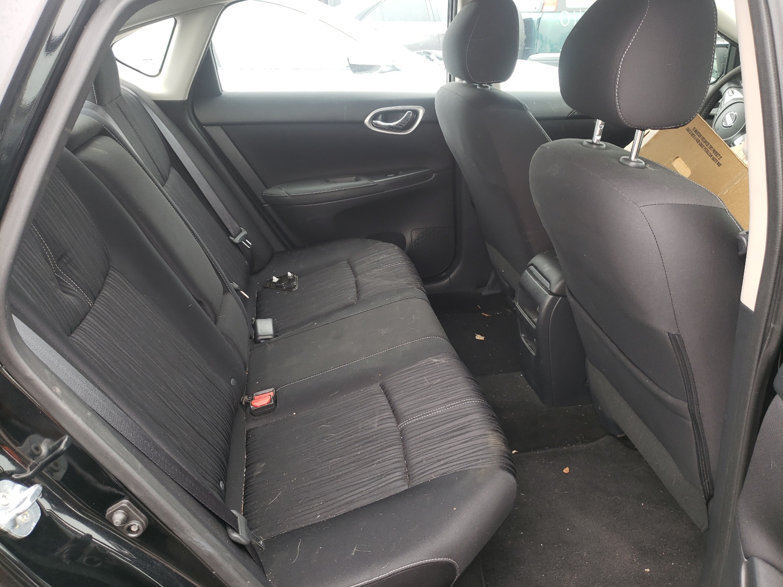 Photo 6 from auction – 2017 NISSAN SENTRA S with VIN 3N1AB7AP2HL661405