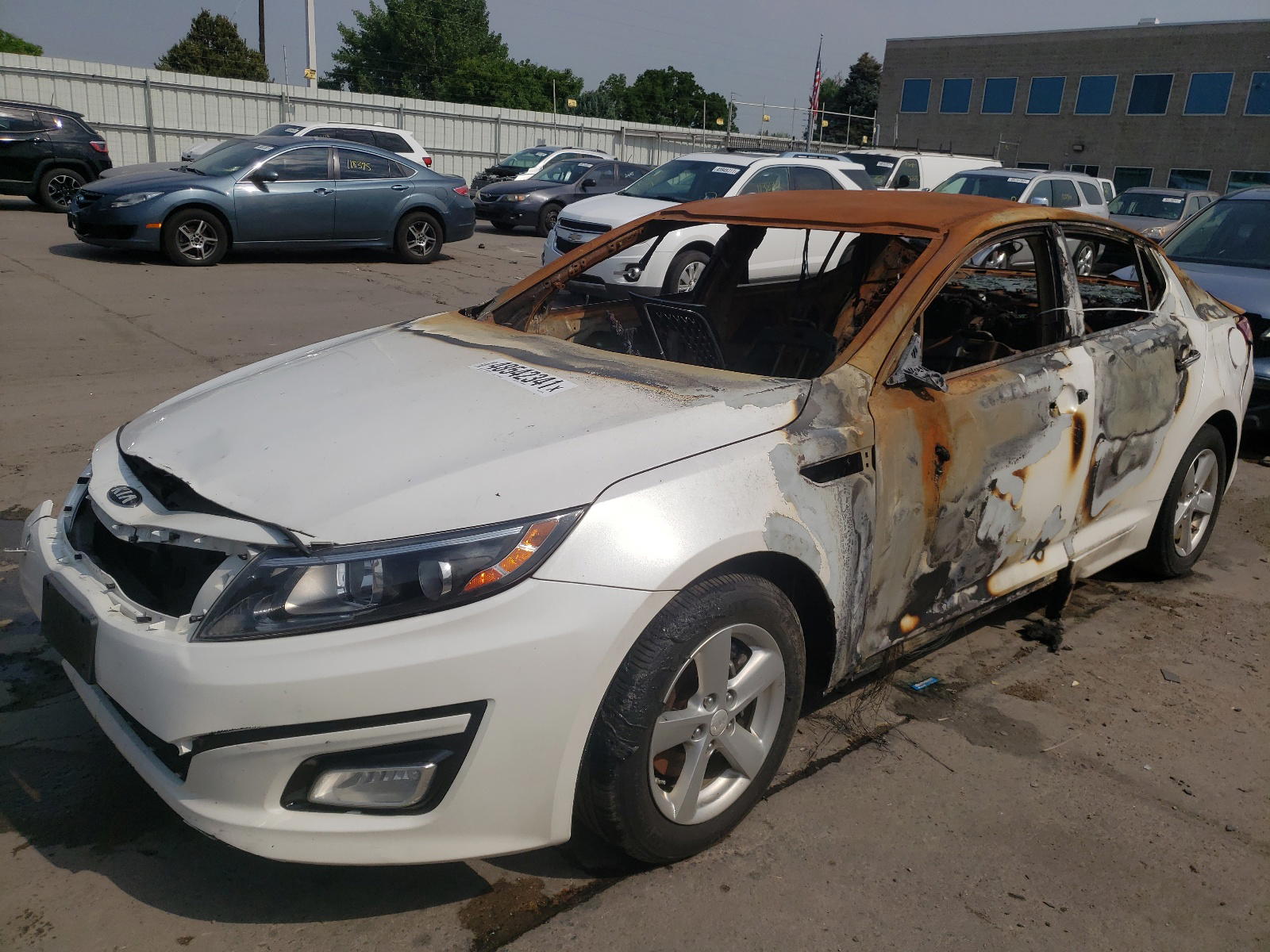 Photo 2 from auction – 2015 KIA OPTIMA LX with VIN KNAGM4A77F5639202